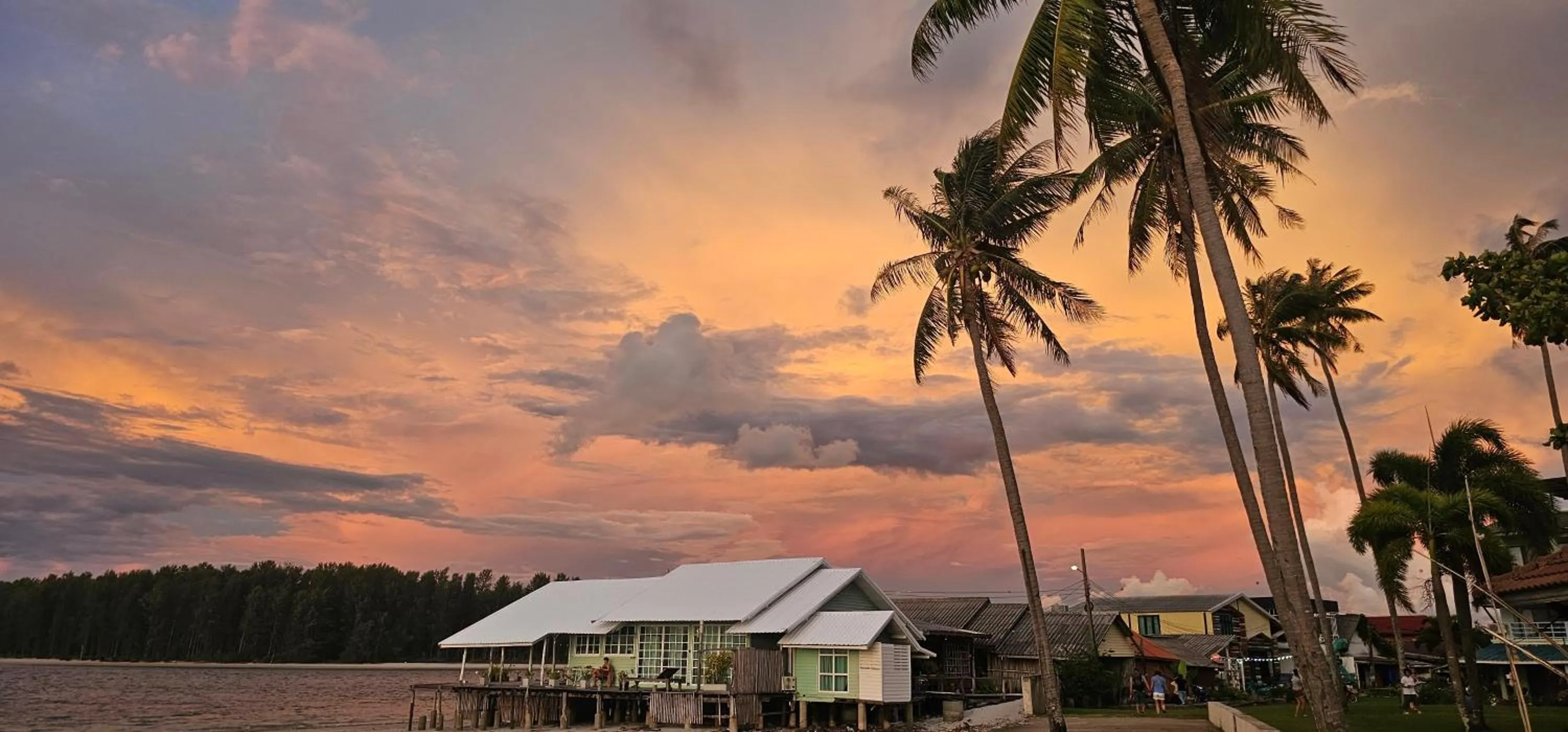 Natural landscape in Lanta MP Place - Adult Only