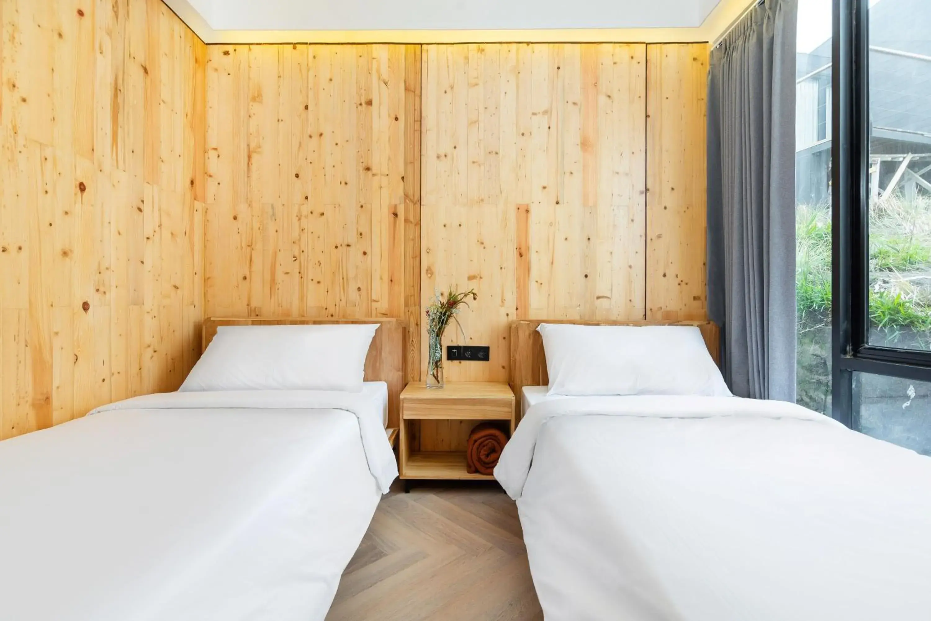 Bedroom, Bed in ARTOTEL Cabin Bromo Bedroom, Bed in ARTOTEL Cabin Bromo