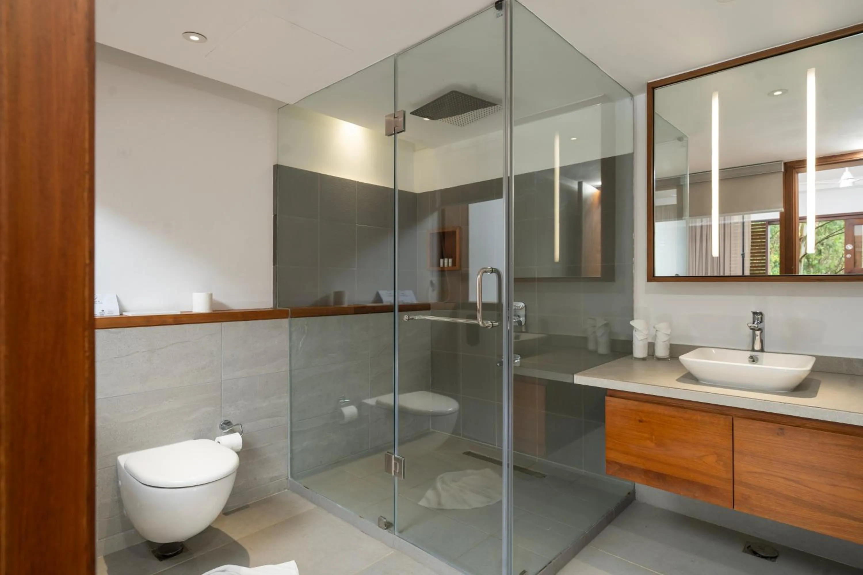 Shower in The Valle by Kondody Hotels