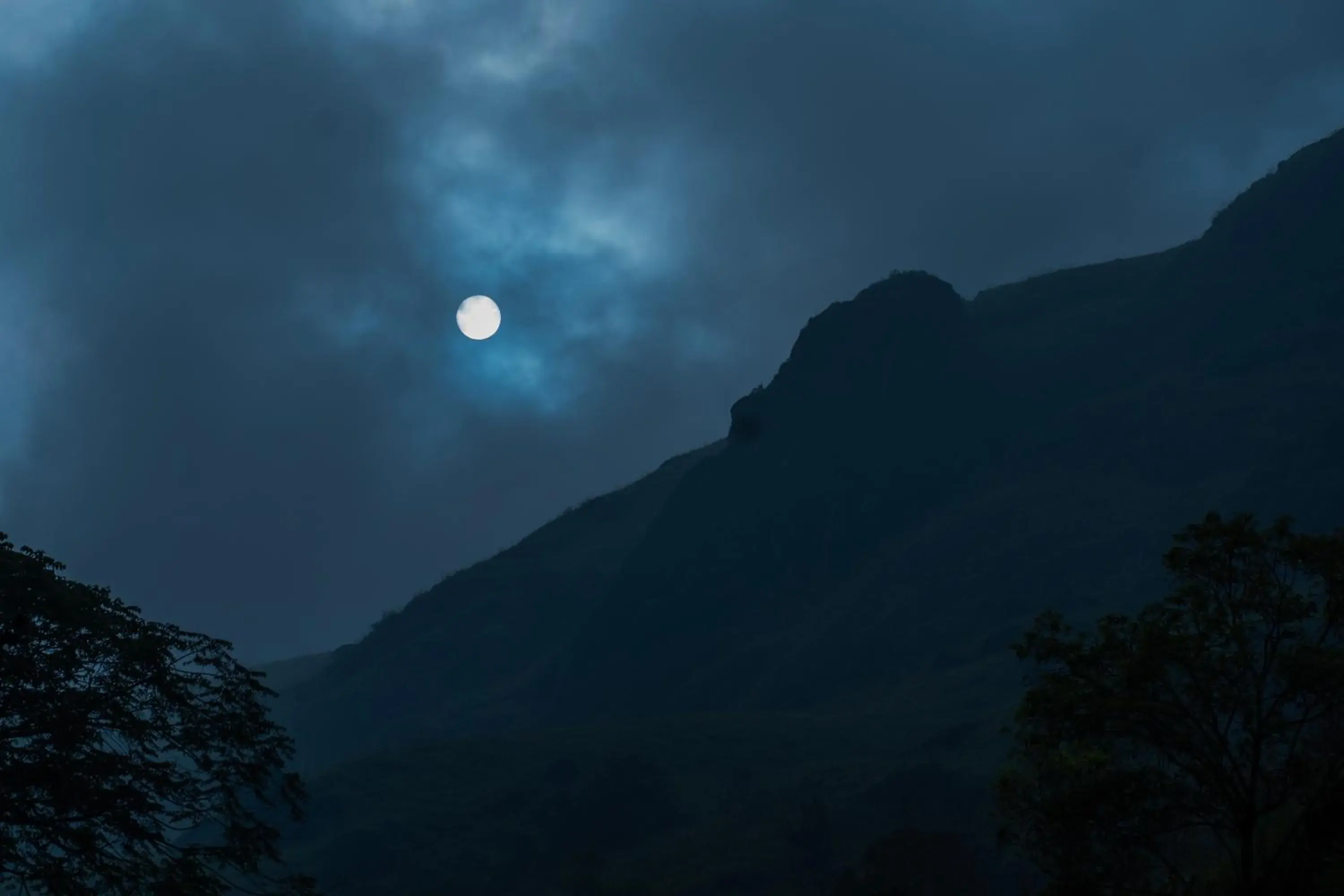 Mountain view in The Valle by Kondody Hotels Mountain view in The Valle by Kondody Hotels