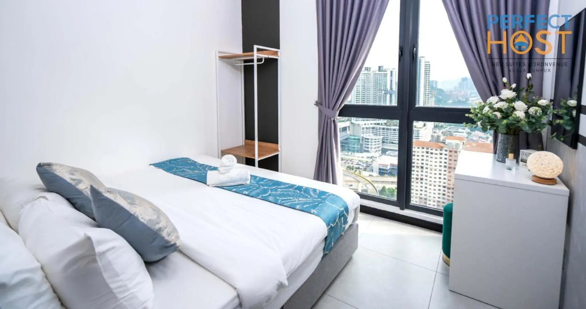 Bed in Neu Suites @ 3rdNvenue by Perfect Host Bed in Neu Suites @ 3rdNvenue by Perfect Host