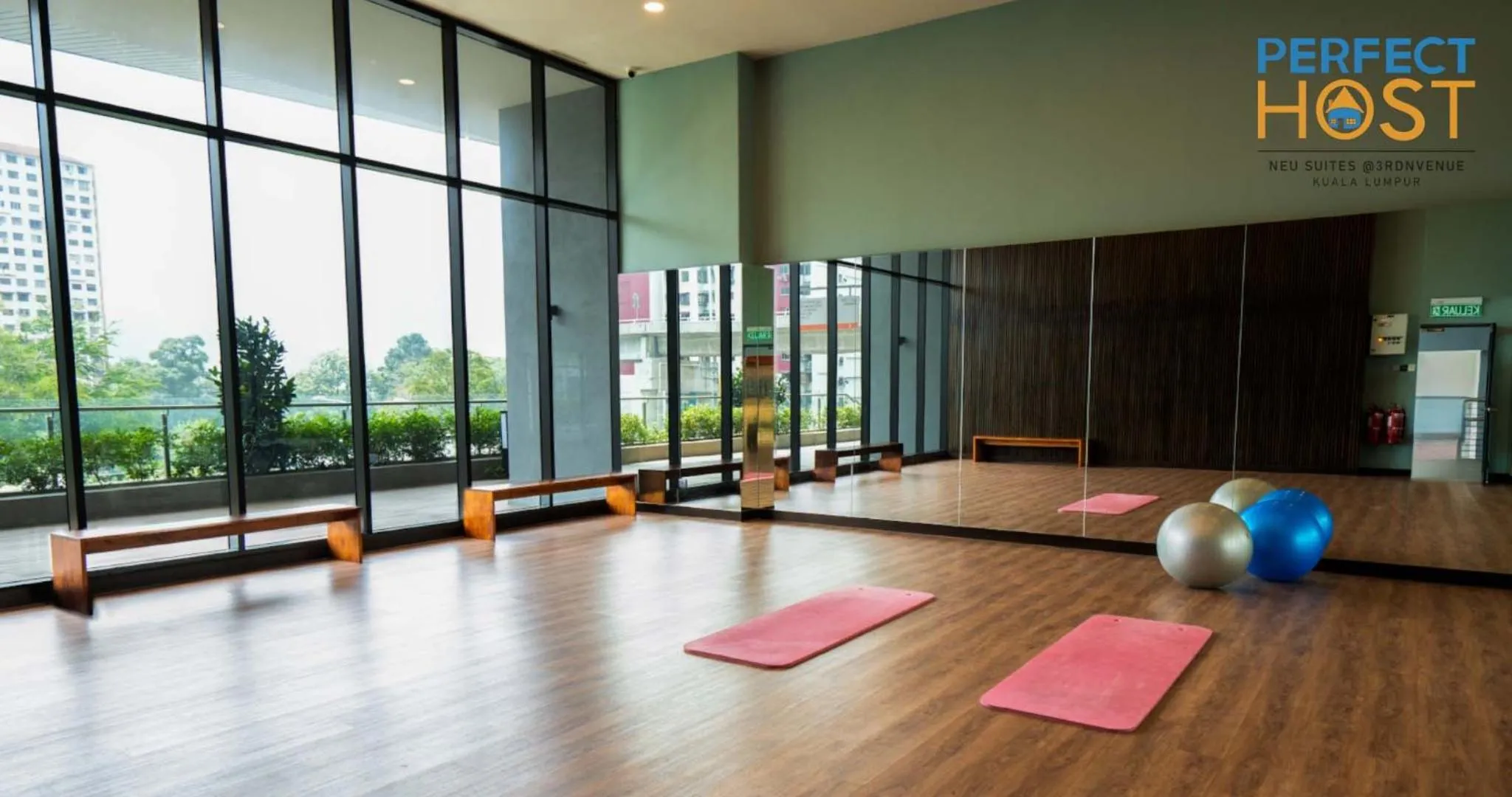 Fitness centre/facilities in Neu Suites @ 3rdNvenue by Perfect Host