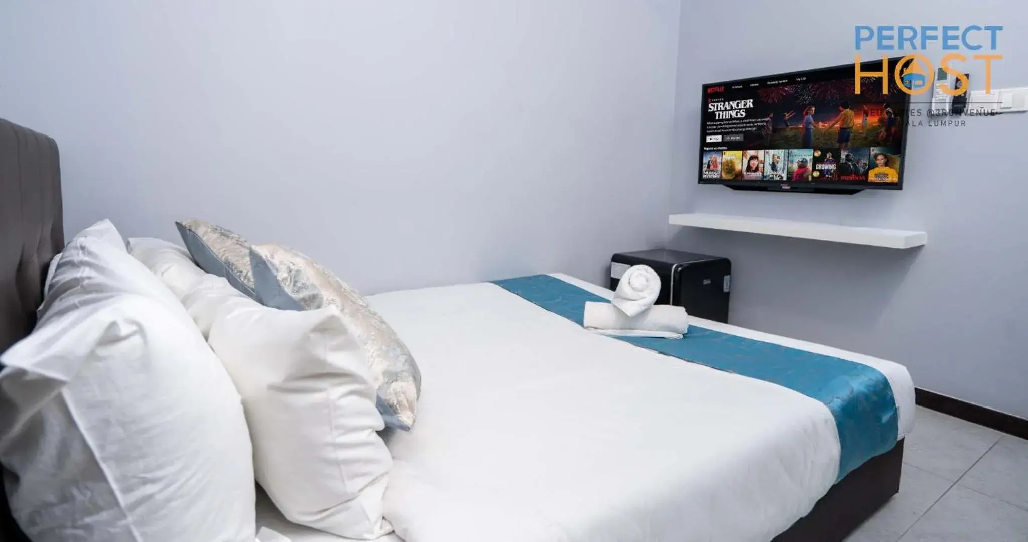 Bed in Neu Suites @ 3rdNvenue by Perfect Host Bed in Neu Suites @ 3rdNvenue by Perfect Host