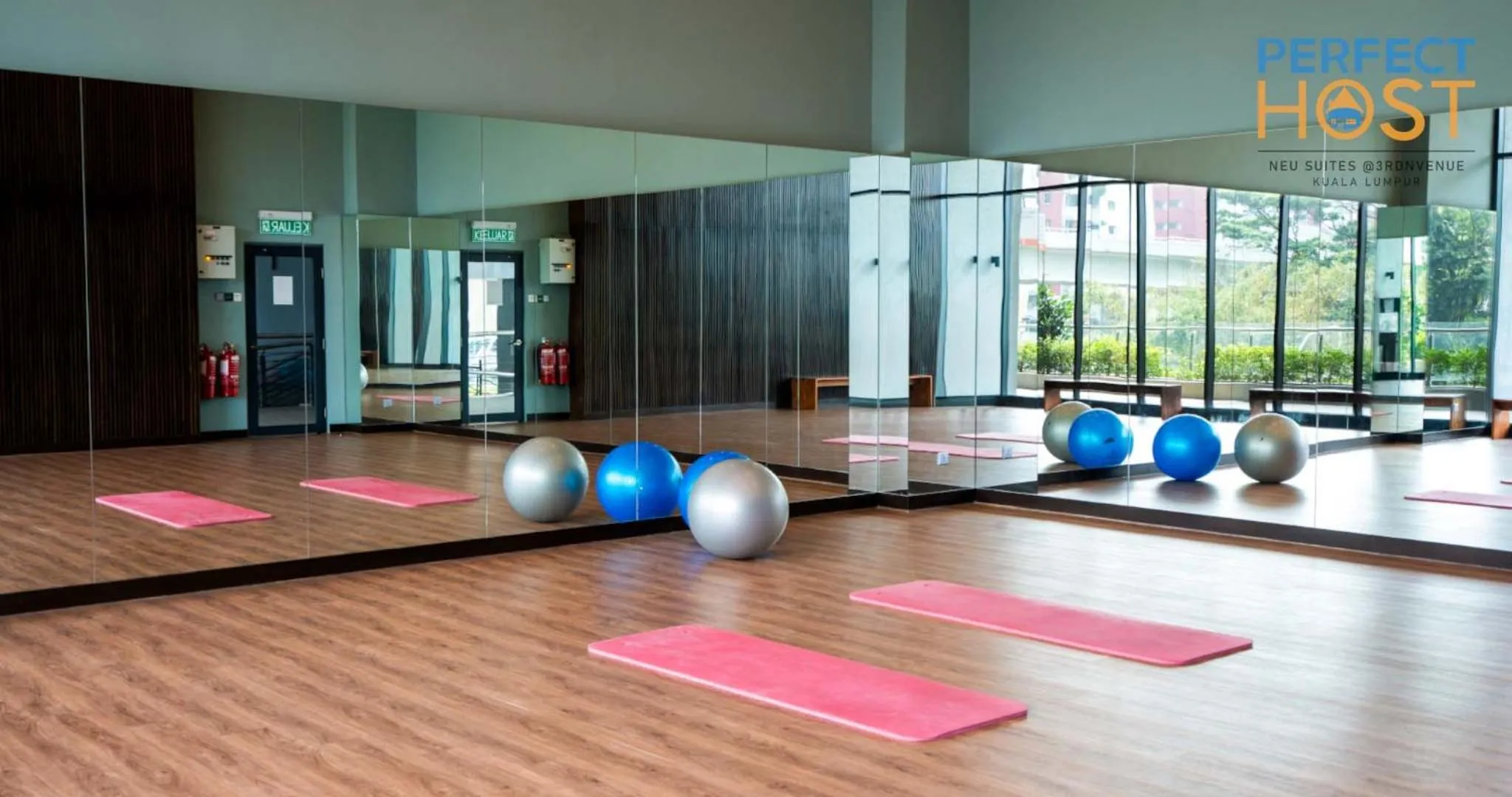 Fitness centre/facilities in Neu Suites @ 3rdNvenue by Perfect Host