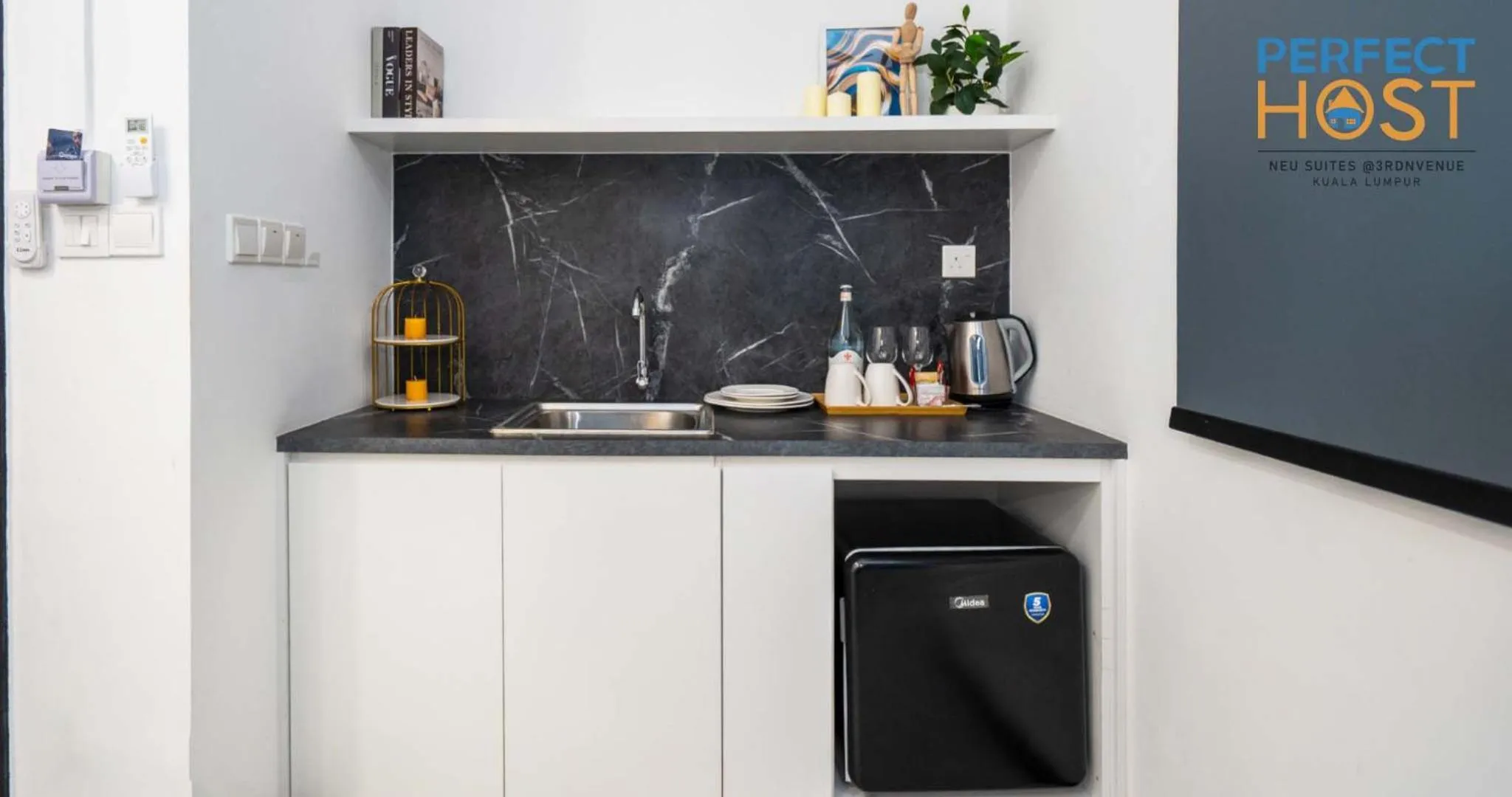 Kitchen or kitchenette in Neu Suites @ 3rdNvenue by Perfect Host