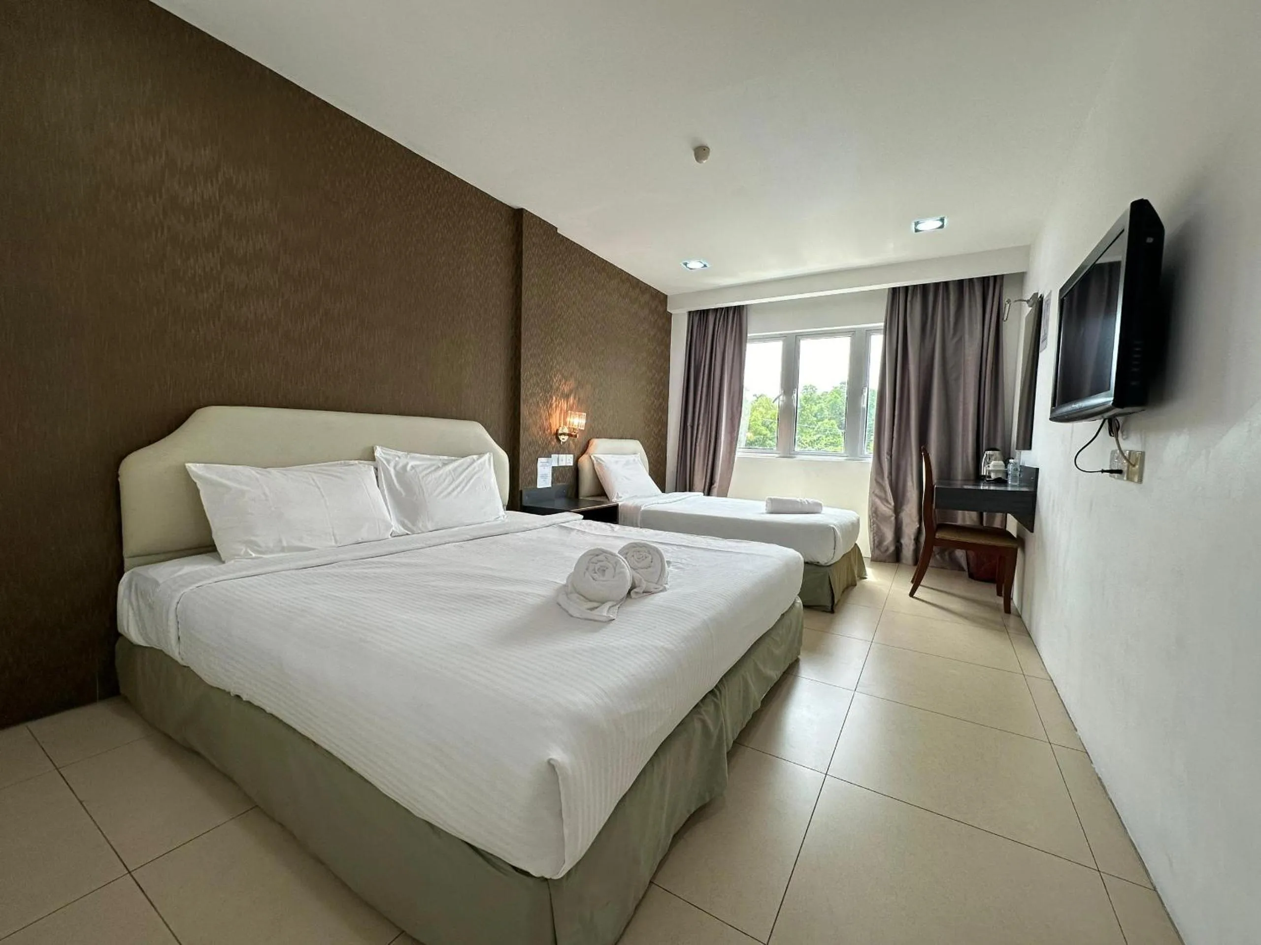 Bedroom, Bed in Hotel Twelve at 12 Kuantan Centre