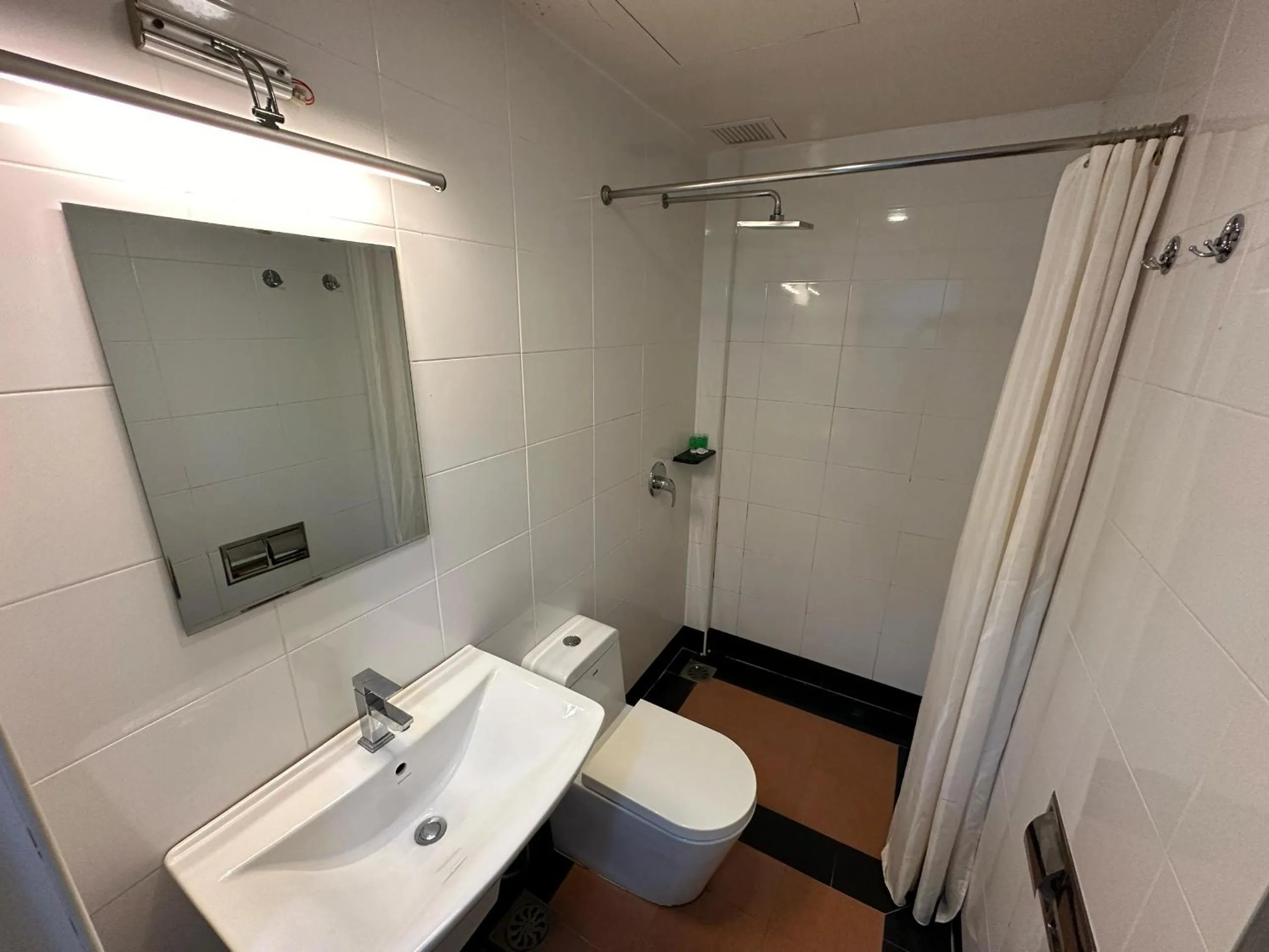Bathroom in Hotel Twelve at 12 Kuantan Centre
