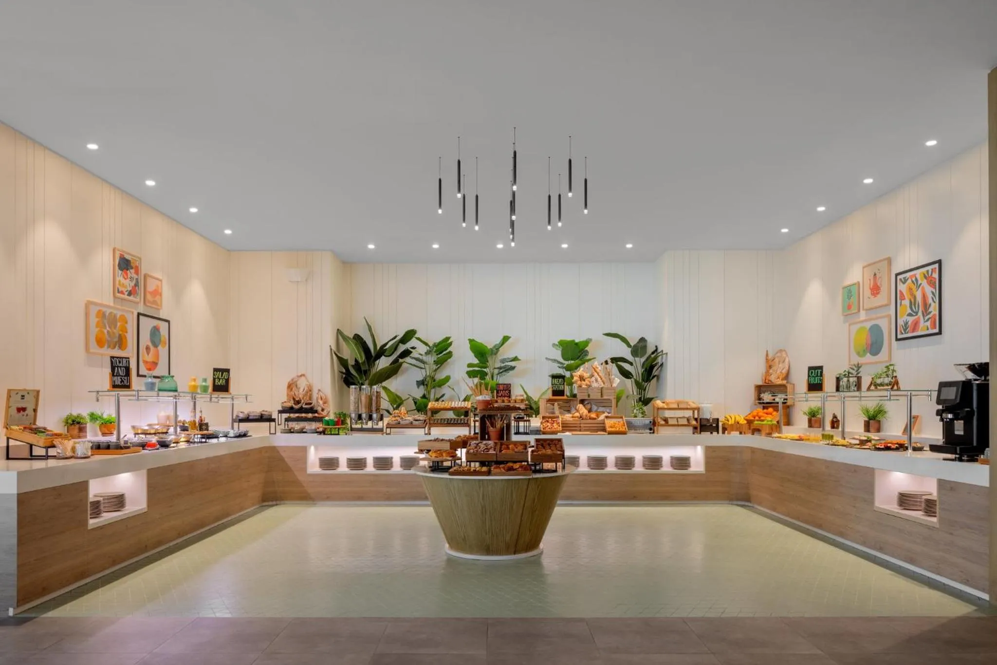 Restaurant/places to eat in Staybridge Suites Dubai Business Bay by IHG