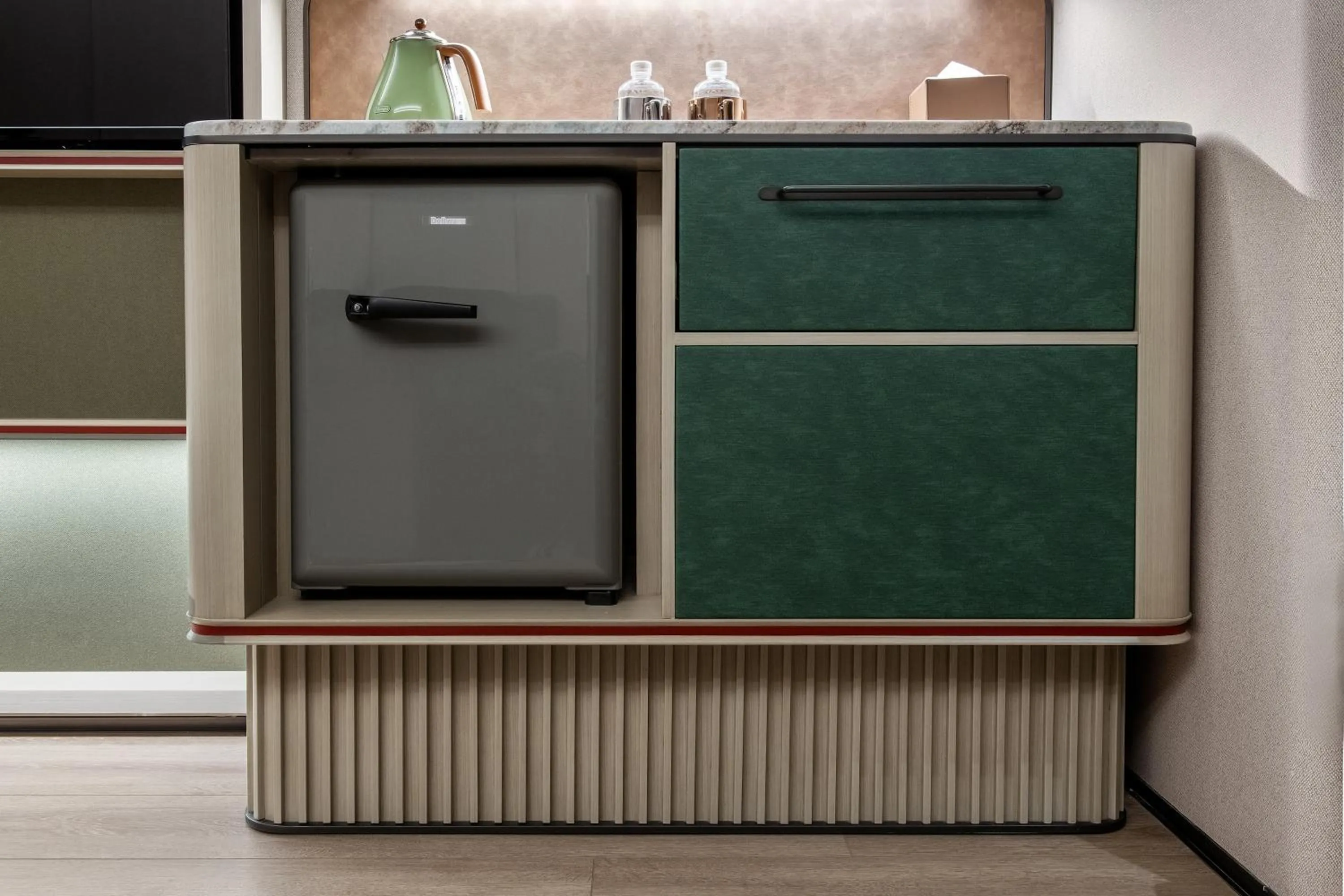 oven in Intercity Shenzhen Futian Huanggang with Free Mini Bar