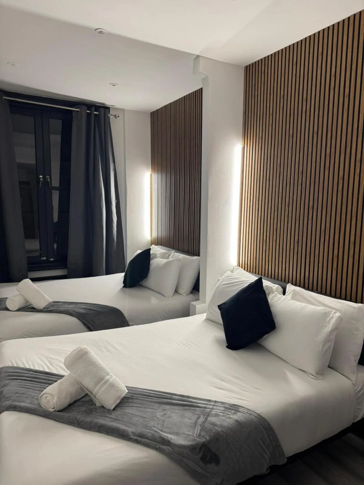 Bedroom, Bed in Amsterdam Hotel