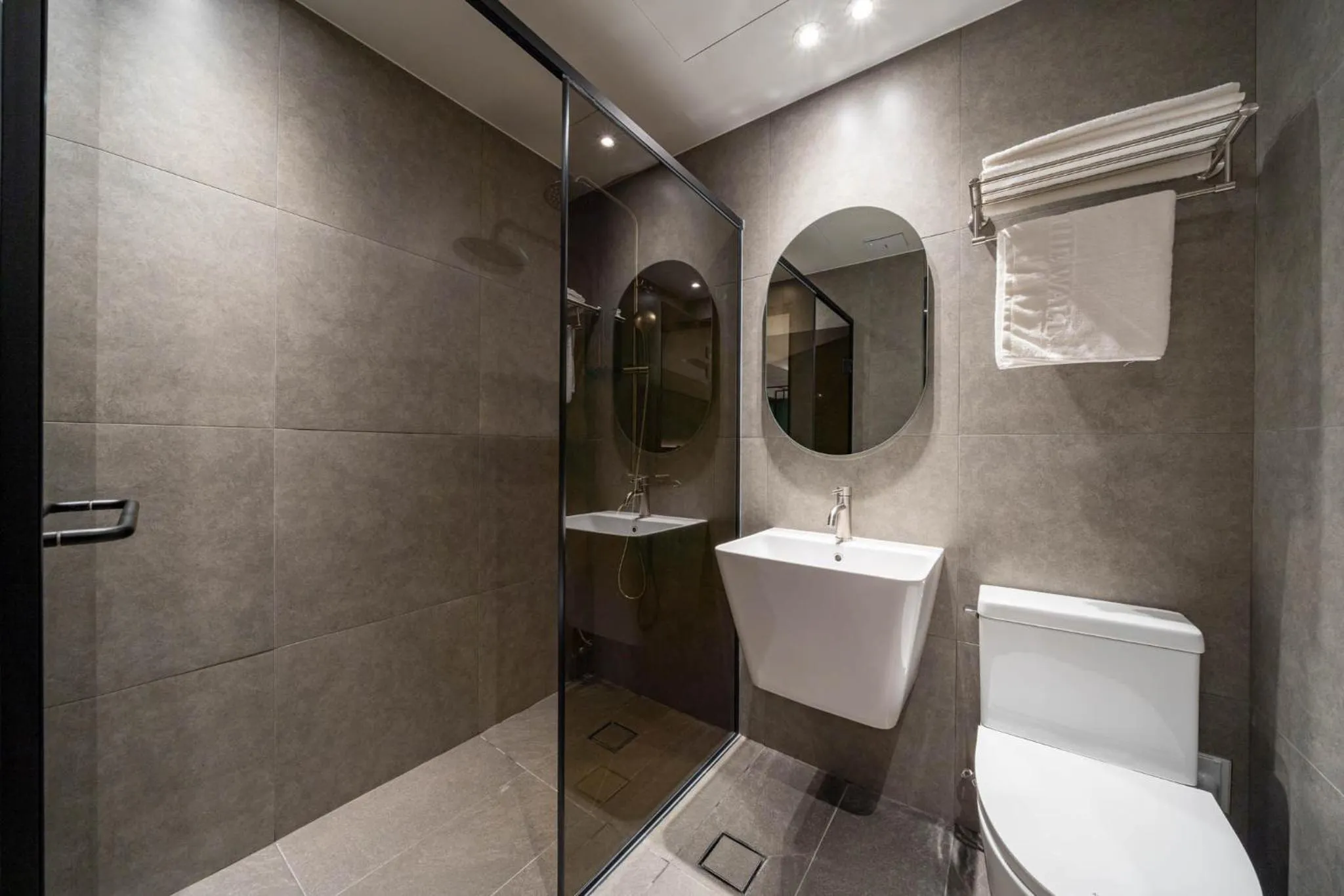 Shower in Jecheon The Wall Hotel