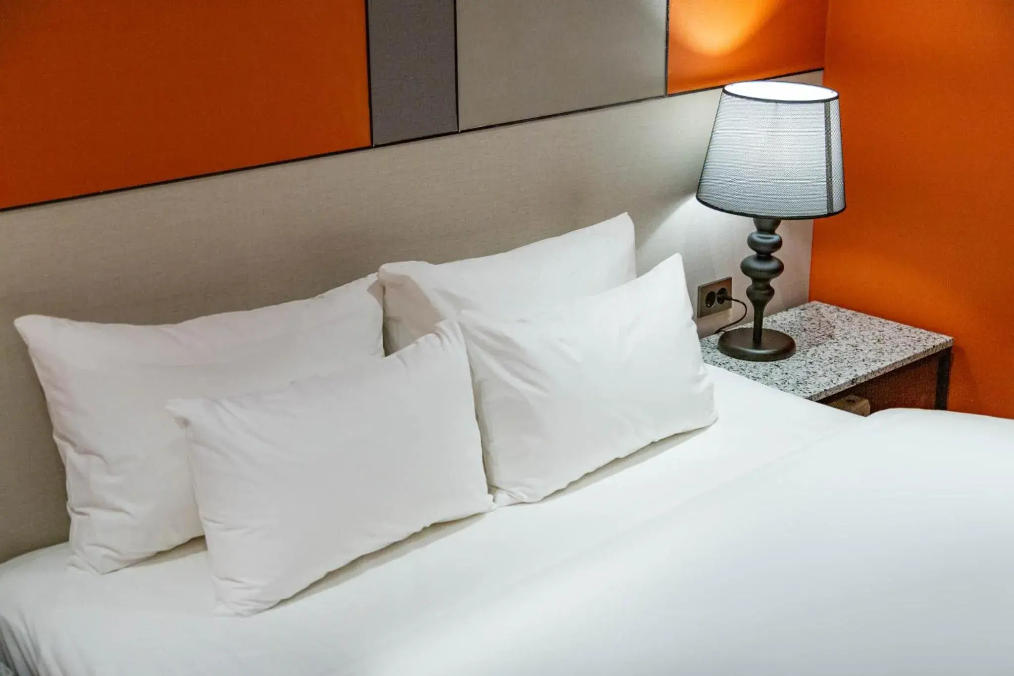 Bed in Jecheon The Wall Hotel Bed in Jecheon The Wall Hotel