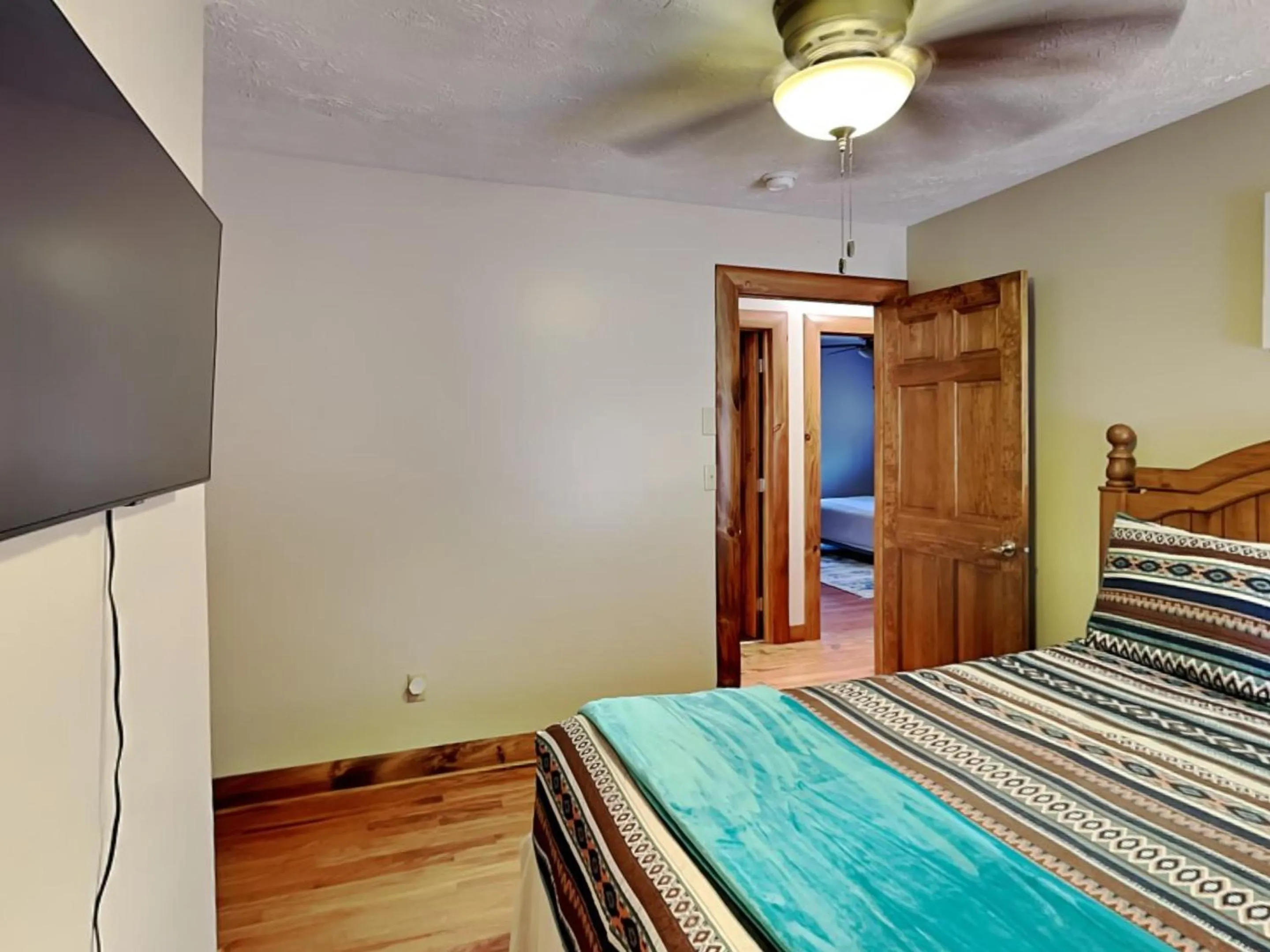 Bed in To The Point