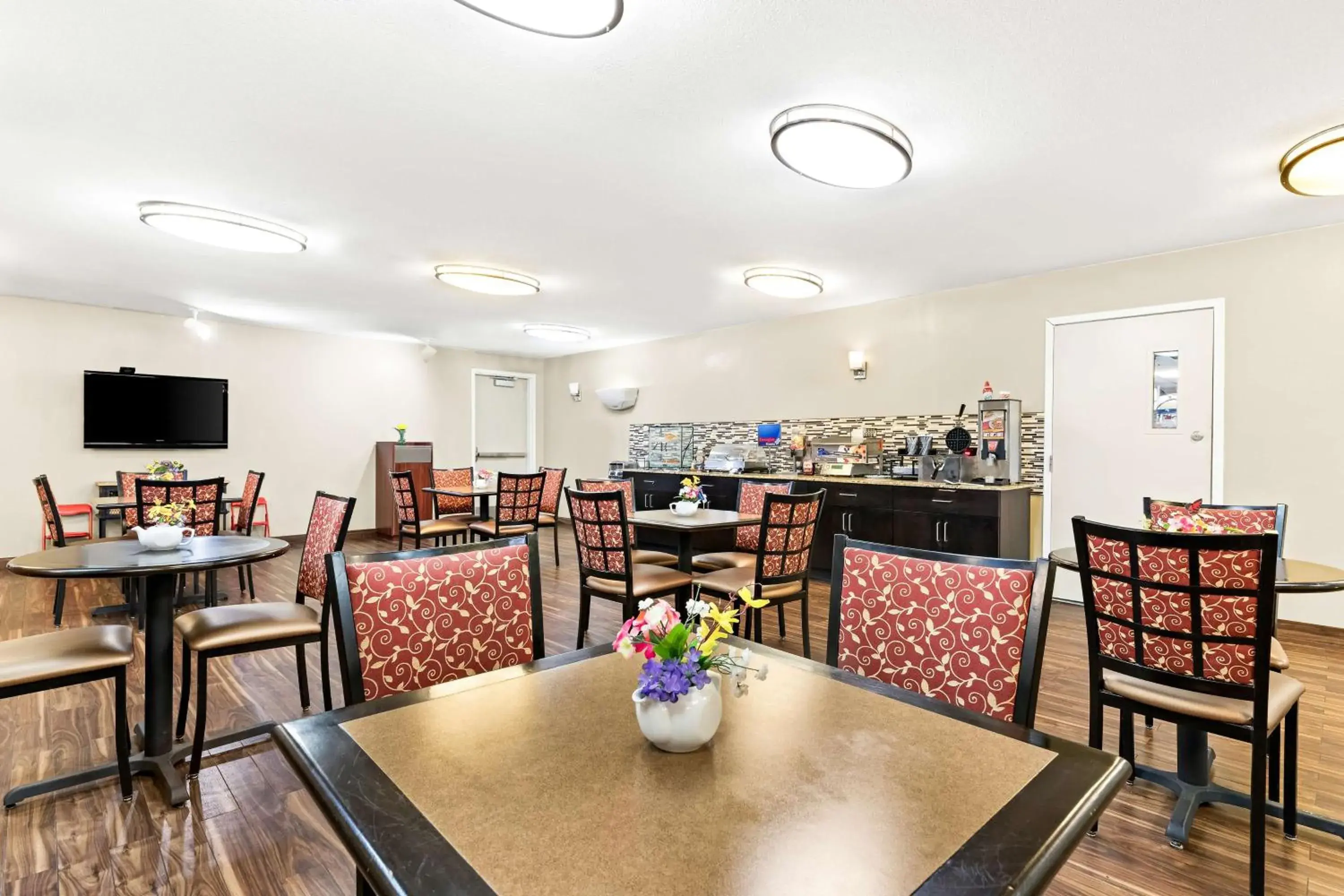 Breakfast in Best Western Okmulgee Breakfast in Best Western Okmulgee