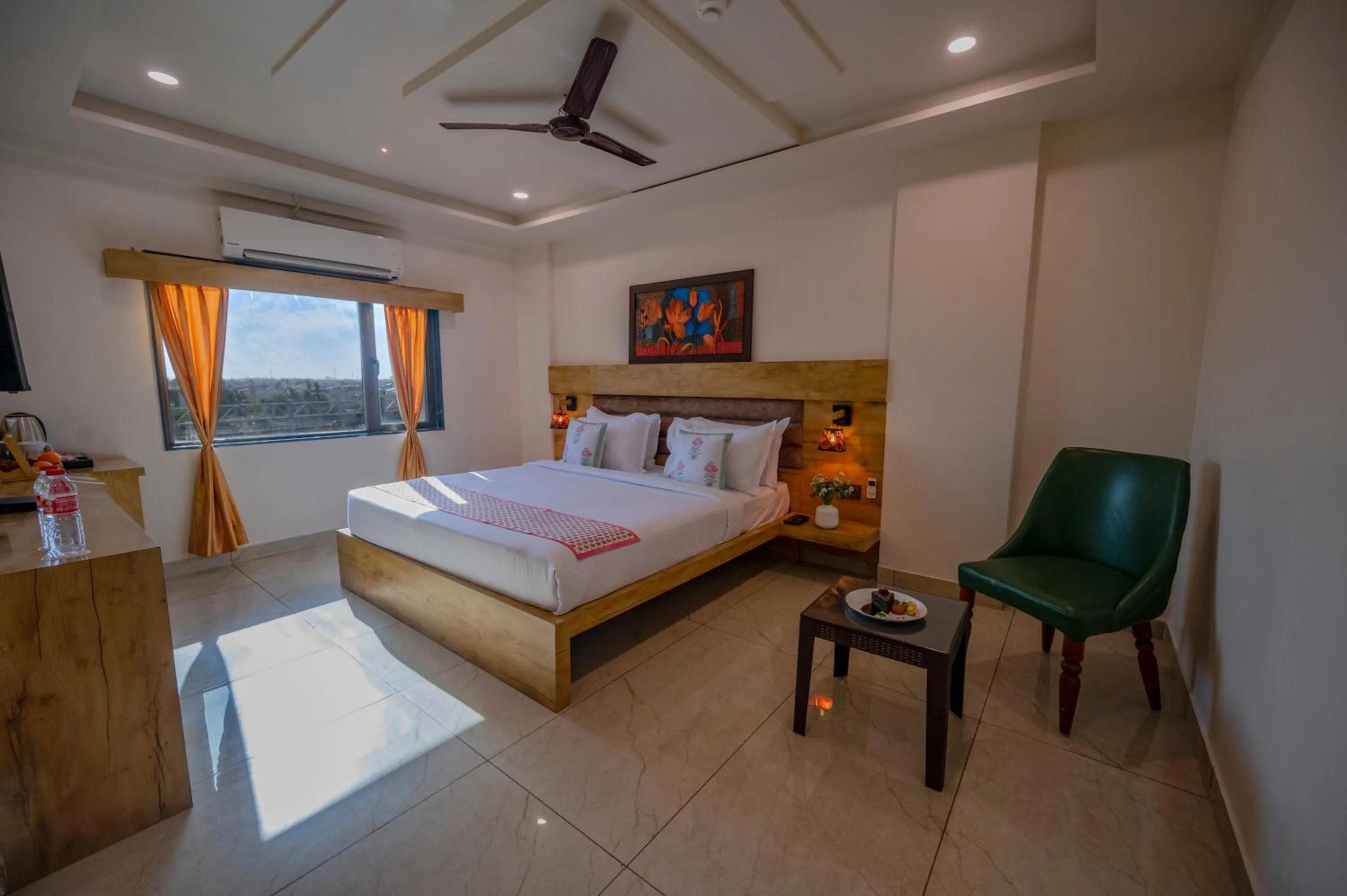 Bed in Clarks Collection Somnath