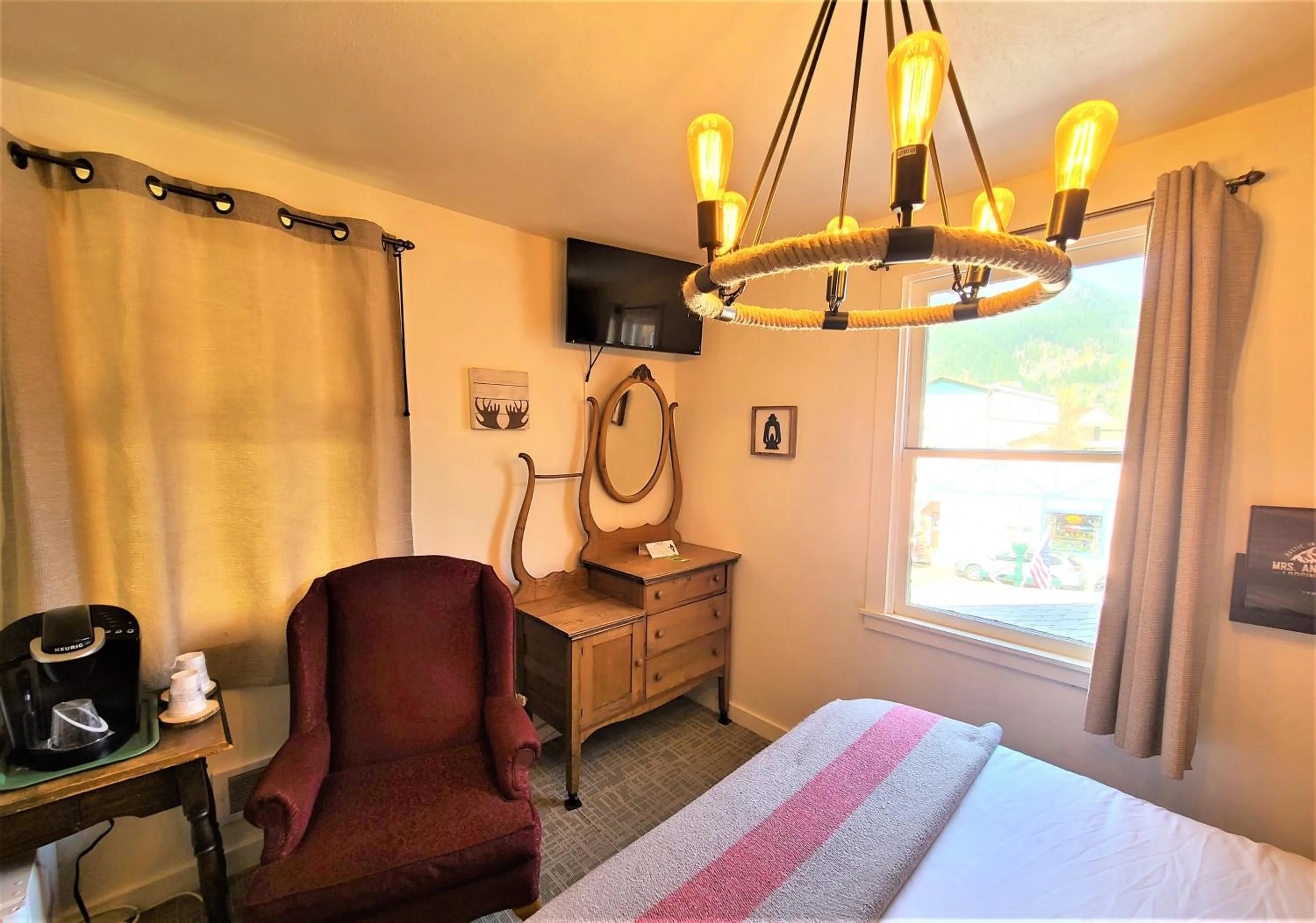 Bed in Mrs. Anderson's Lodging