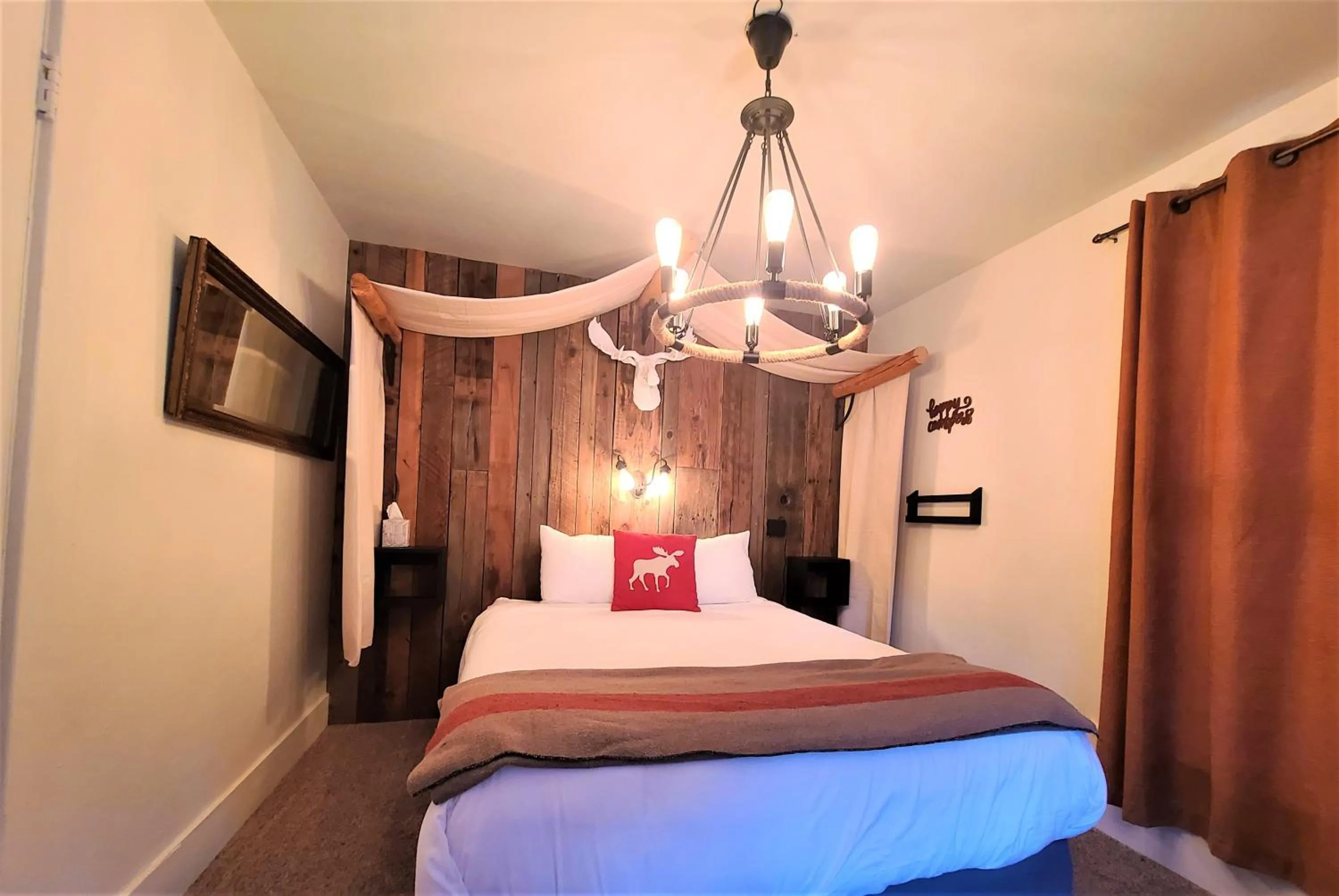 Bed in Mrs. Anderson's Lodging