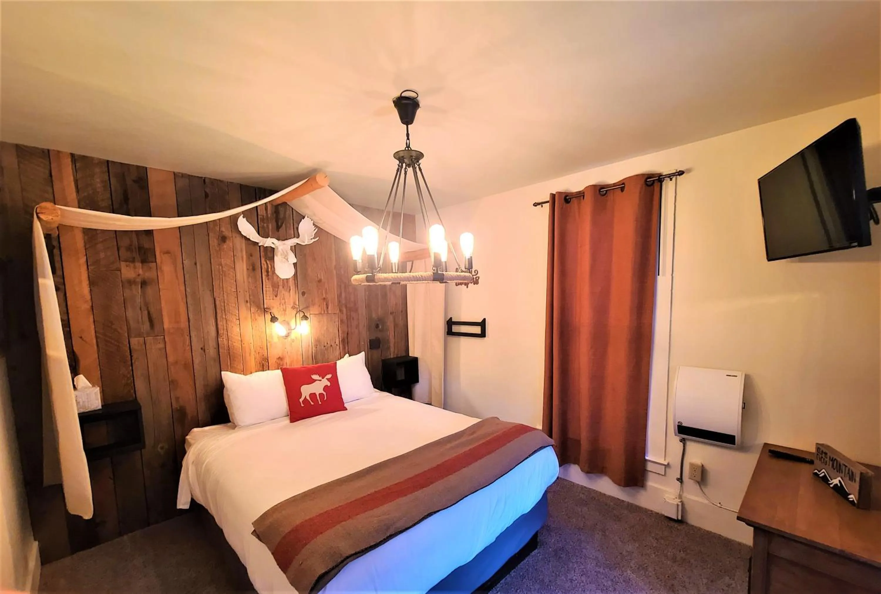 Bed in Mrs. Anderson's Lodging