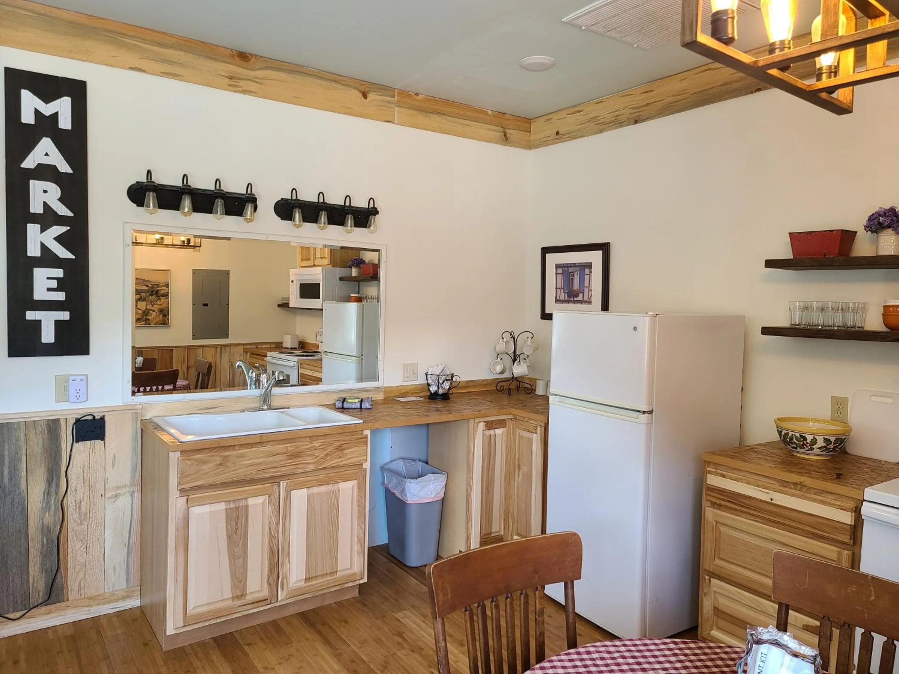 Mrs. Anderson's Lodging