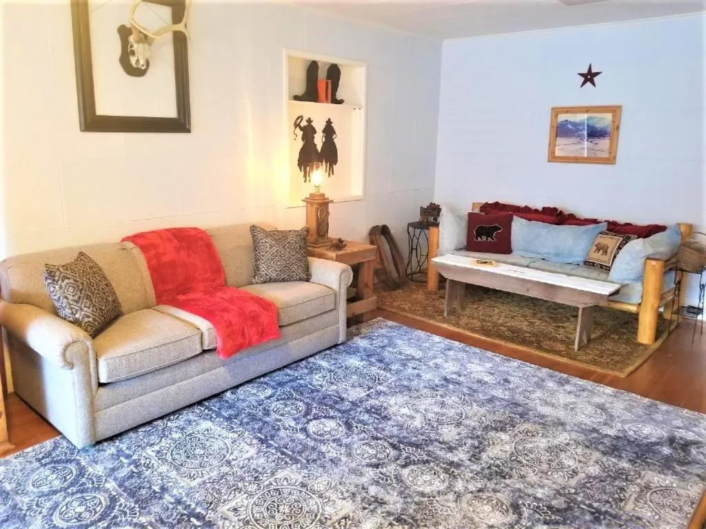 Mrs. Anderson's Lodging