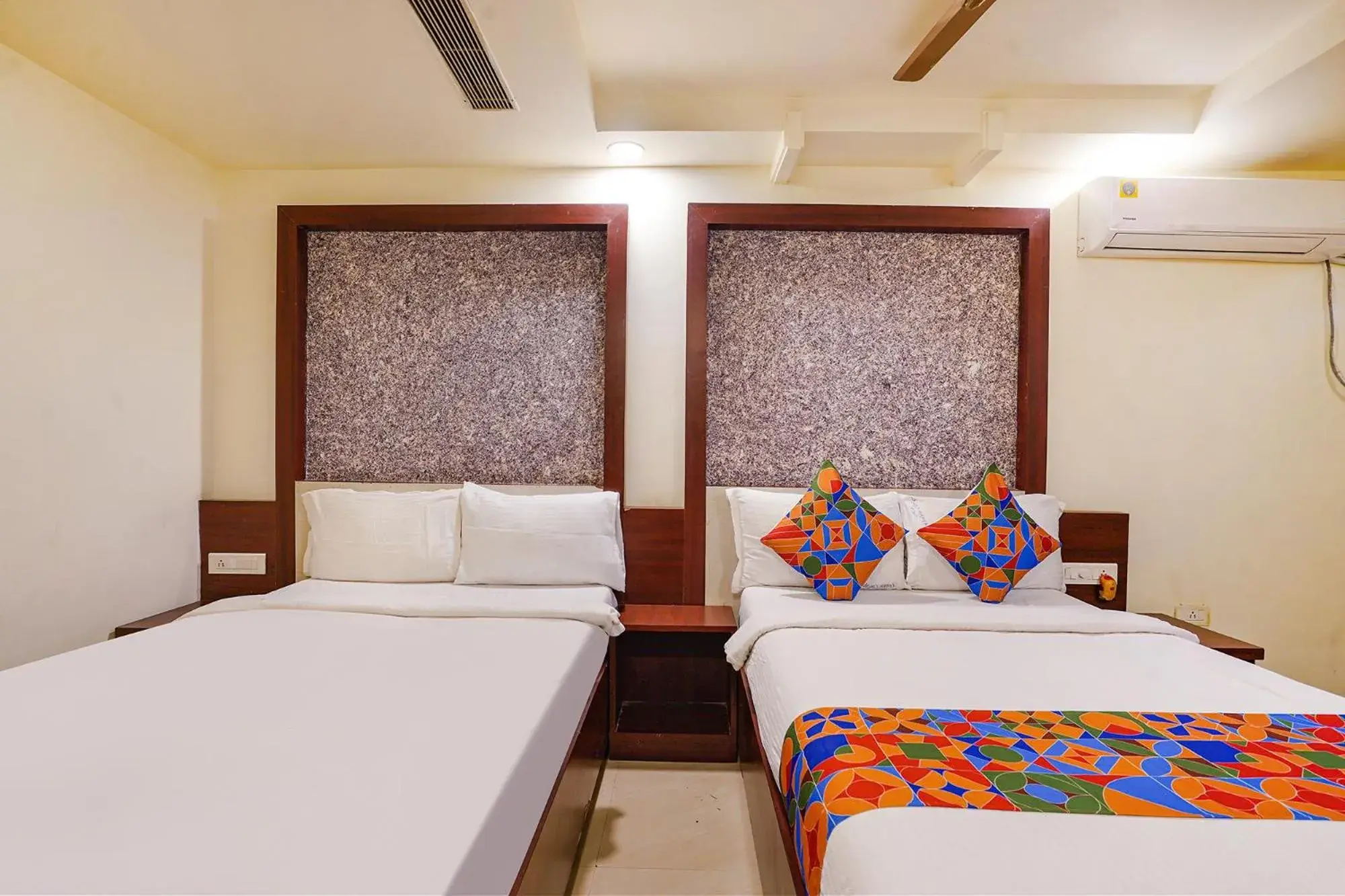 Bed in FabHotel Golden Way Bed in FabHotel Golden Way