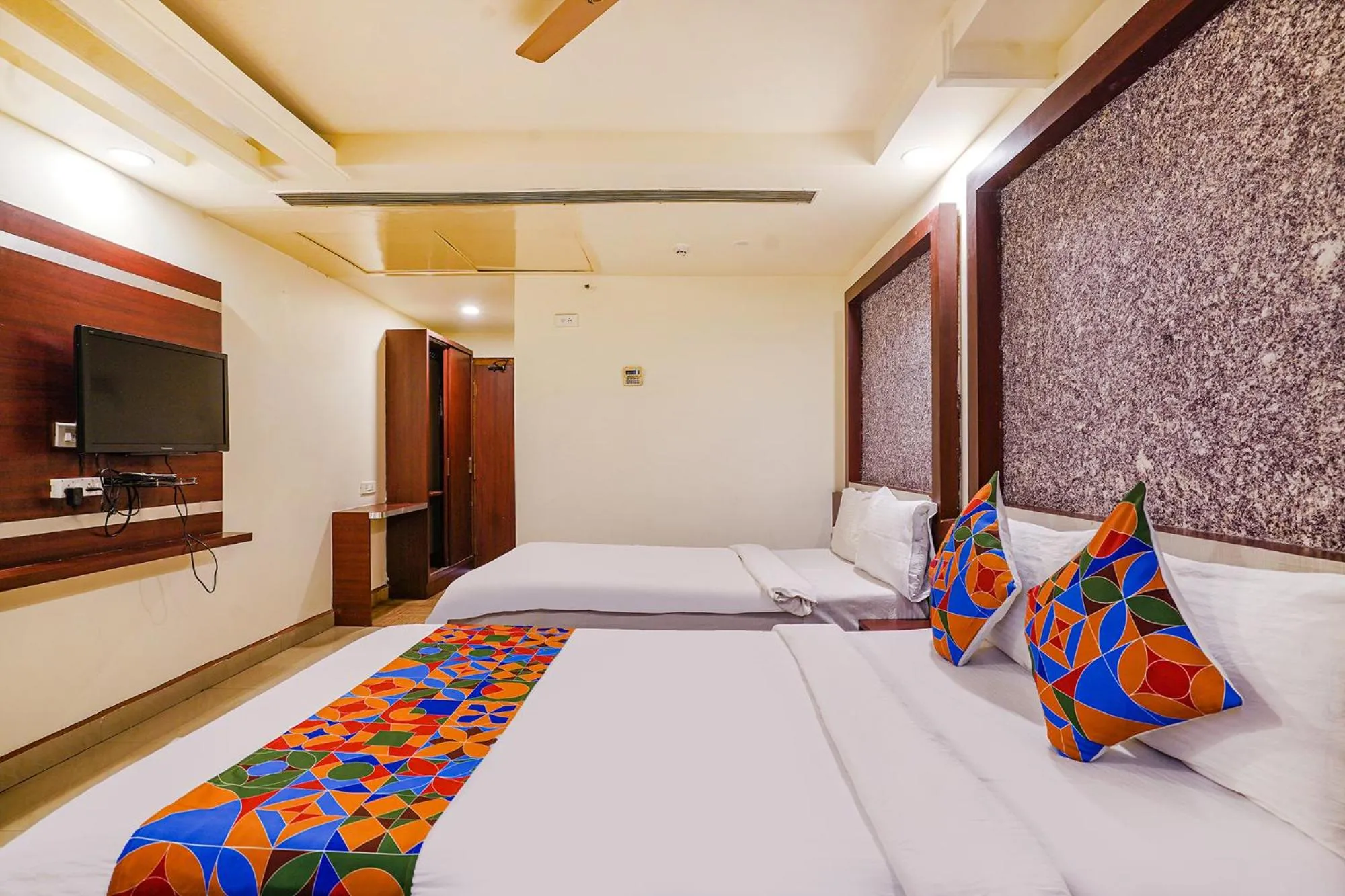 Bed in FabHotel Golden Way