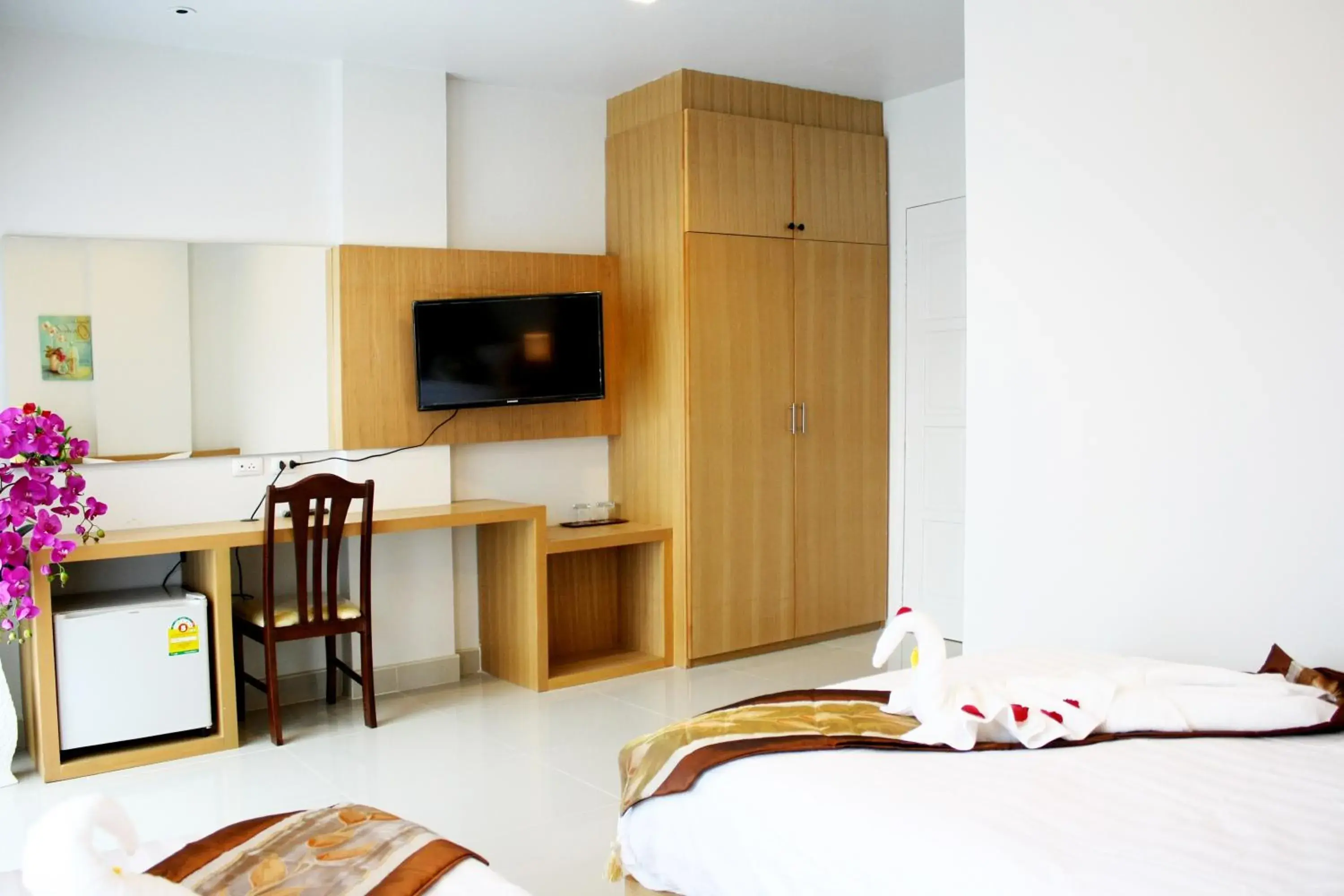 TV and multimedia, Bed in PKL Residence TV and multimedia, Bed in PKL Residence