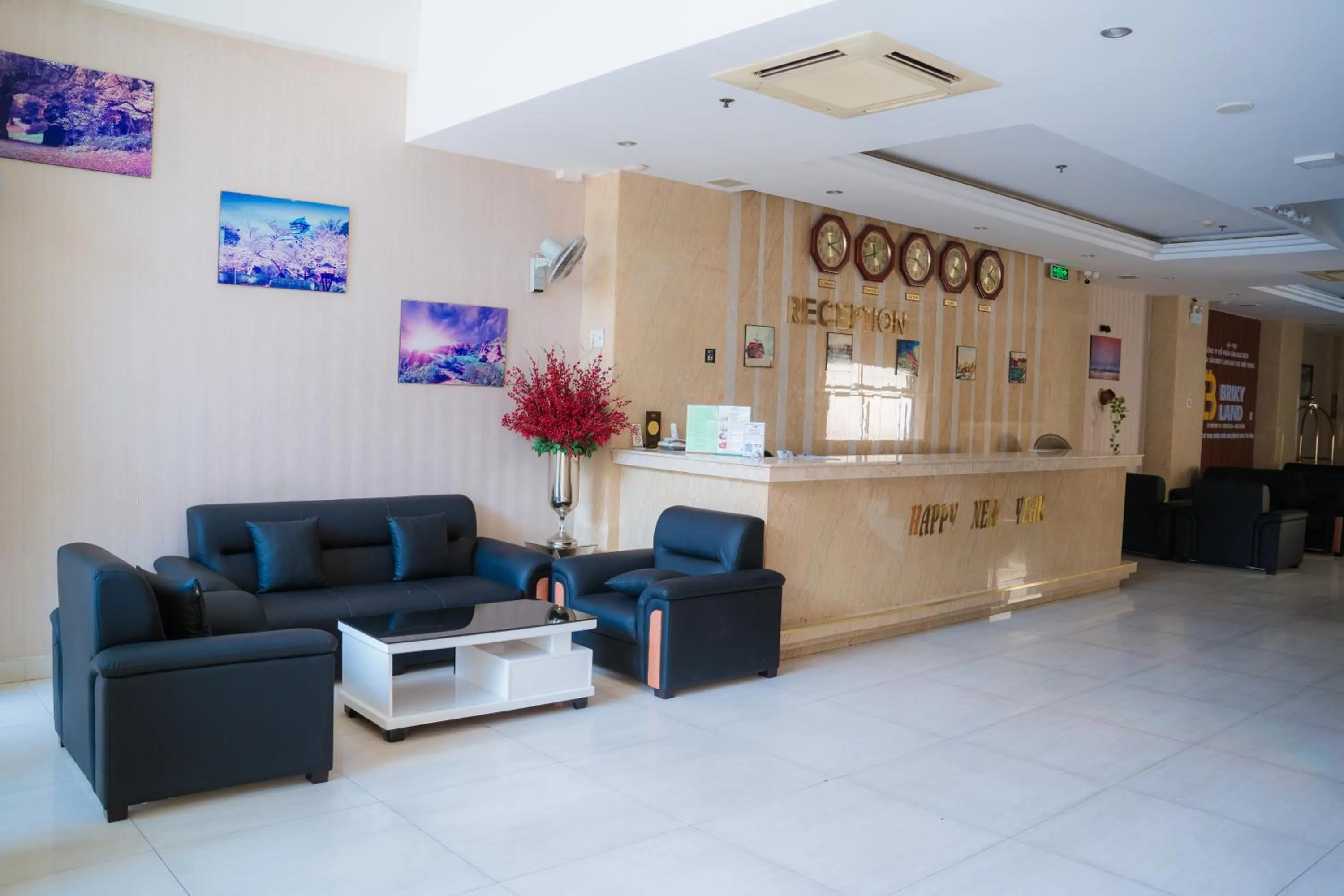 Property building in Nhat Linh Hotel & Suites Da Nang