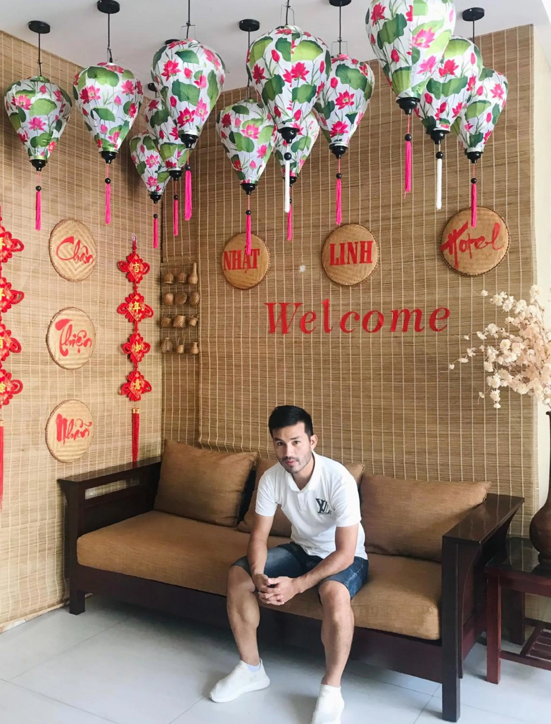 concierge in Nhat Linh Hotel & Suites Da Nang