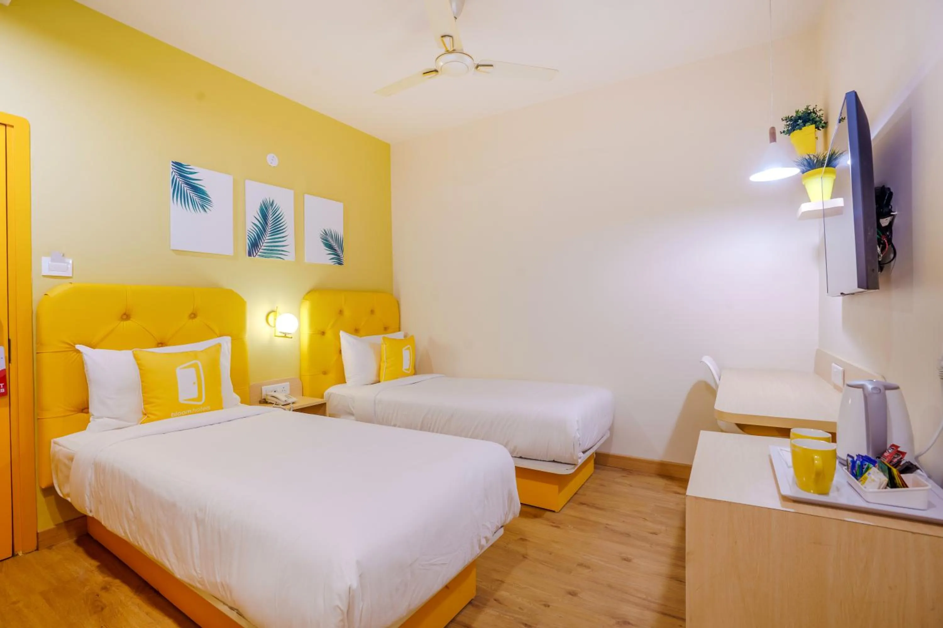 Bedroom, Bed in Bloom Hotel - GK2