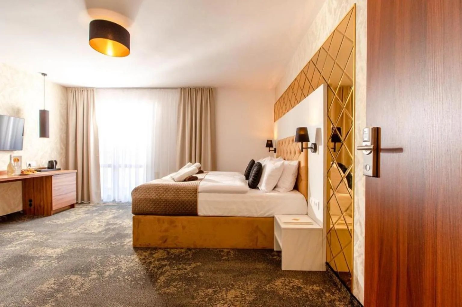 Bed in Amber Park & Olivina Park- Thai Spa