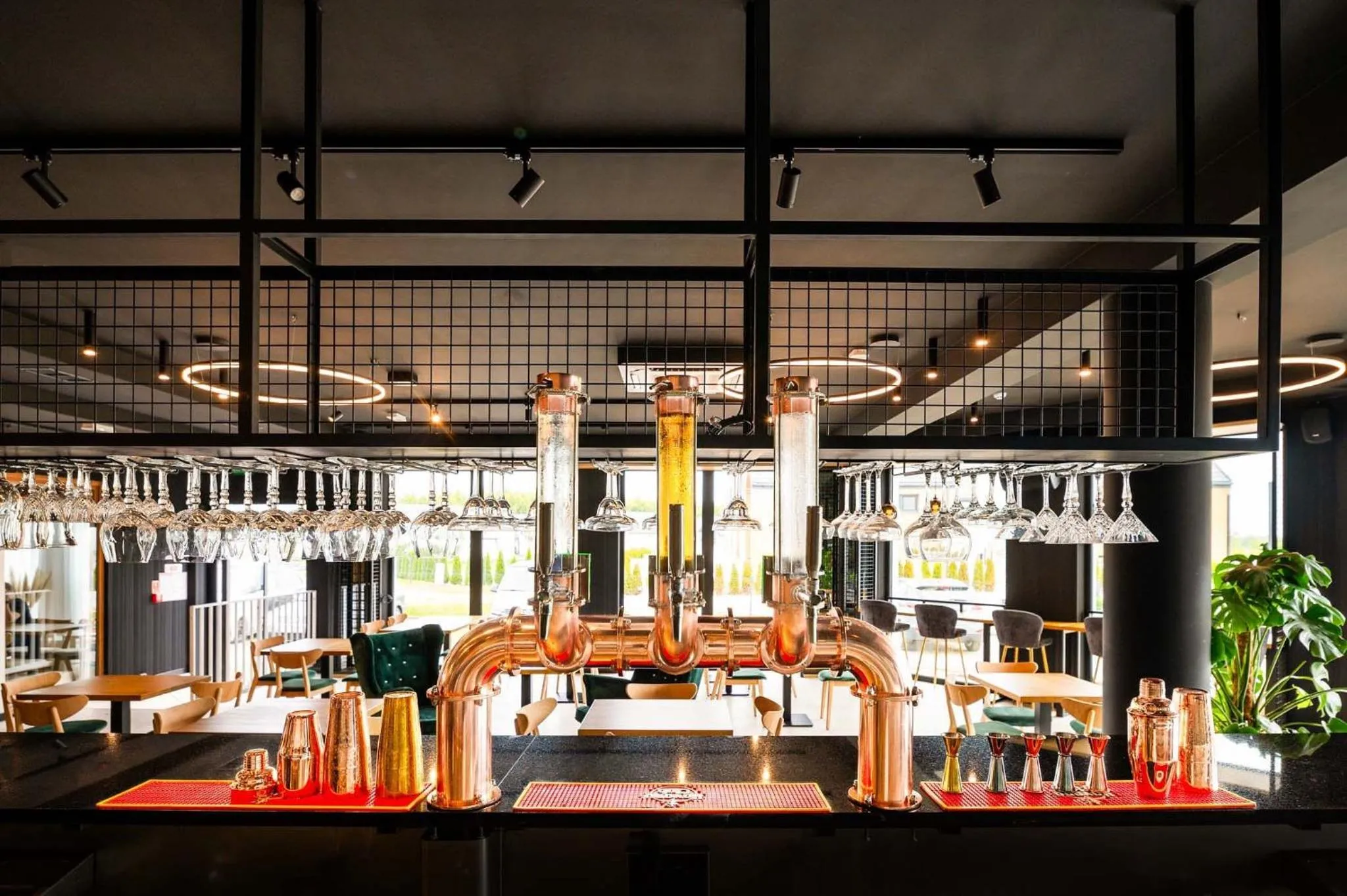 Restaurant/places to eat in Amber Park & Olivina Park- Thai Spa