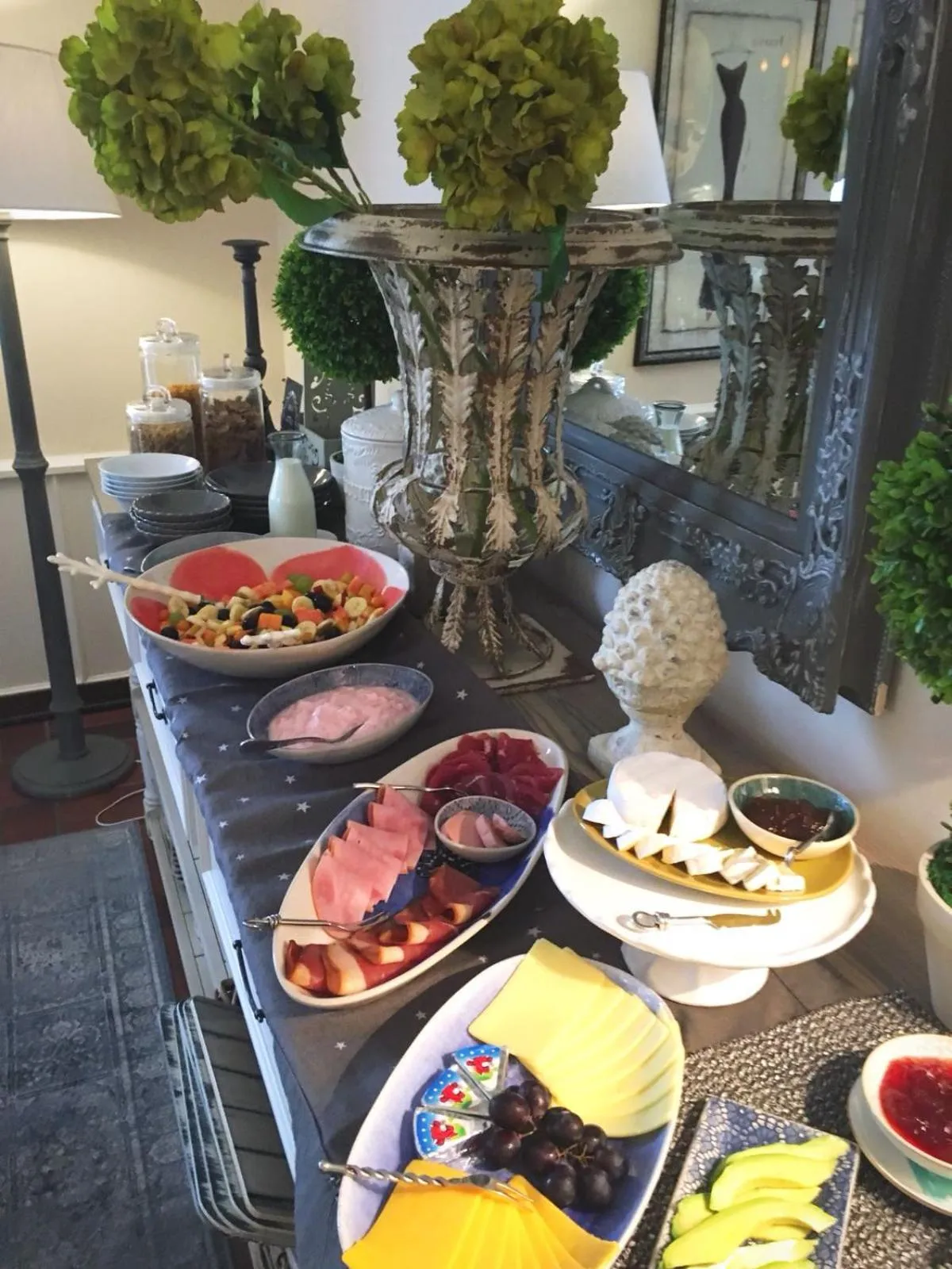 Continental breakfast in Oude Berg Guesthouse - 10 Caledon Street