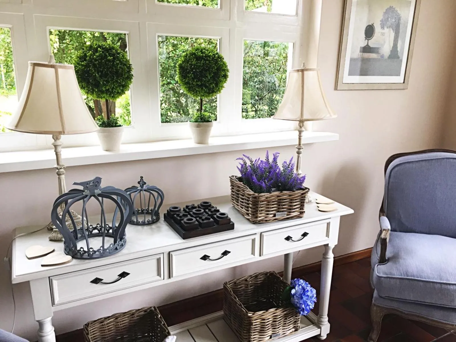 Communal lounge/ TV room in Oude Berg Guesthouse - 10 Caledon Street