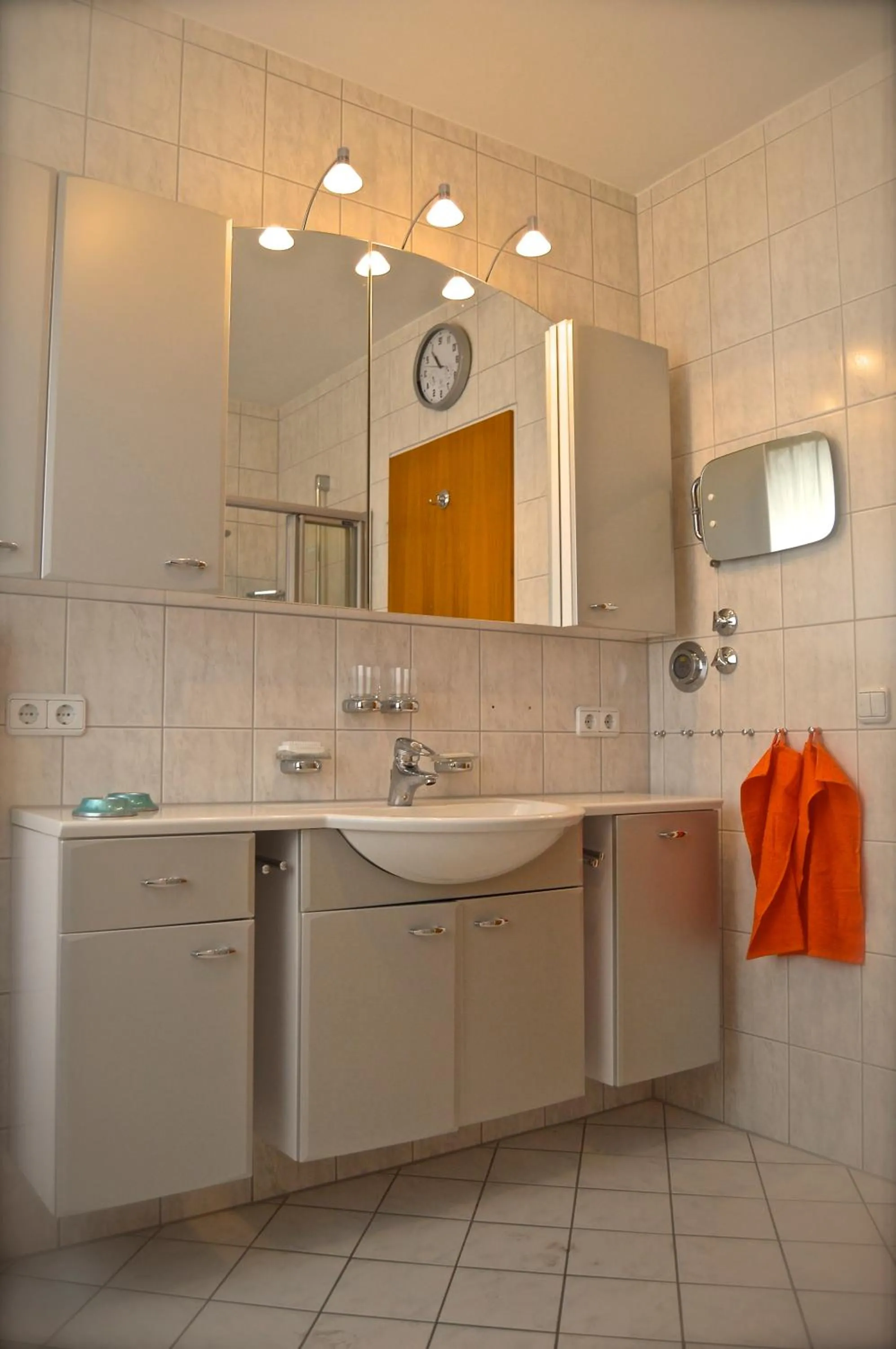 Bathroom in Yeti Lux - Family Garden Lodge