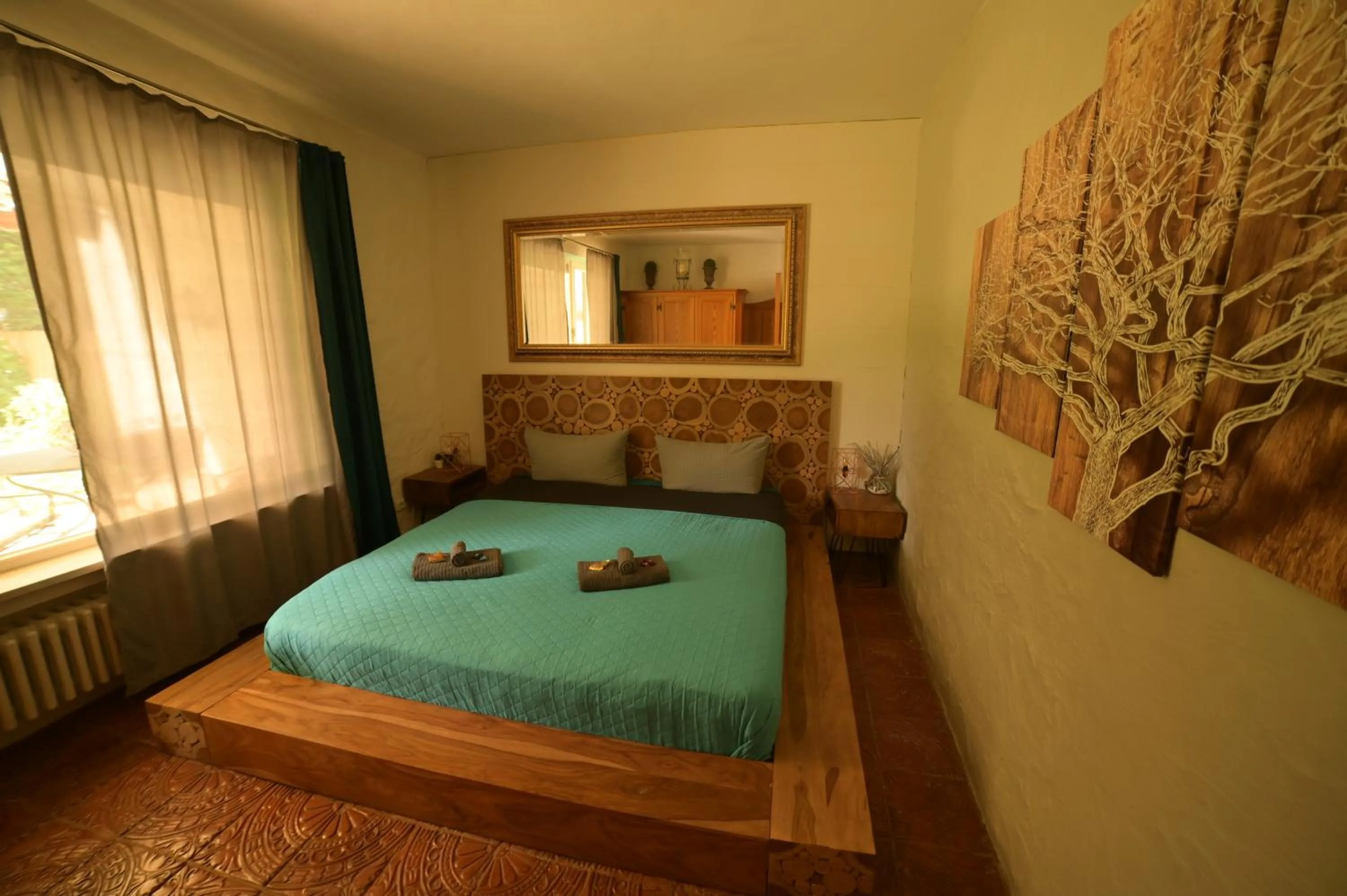 Bed in Yeti Lux - Family Garden Lodge