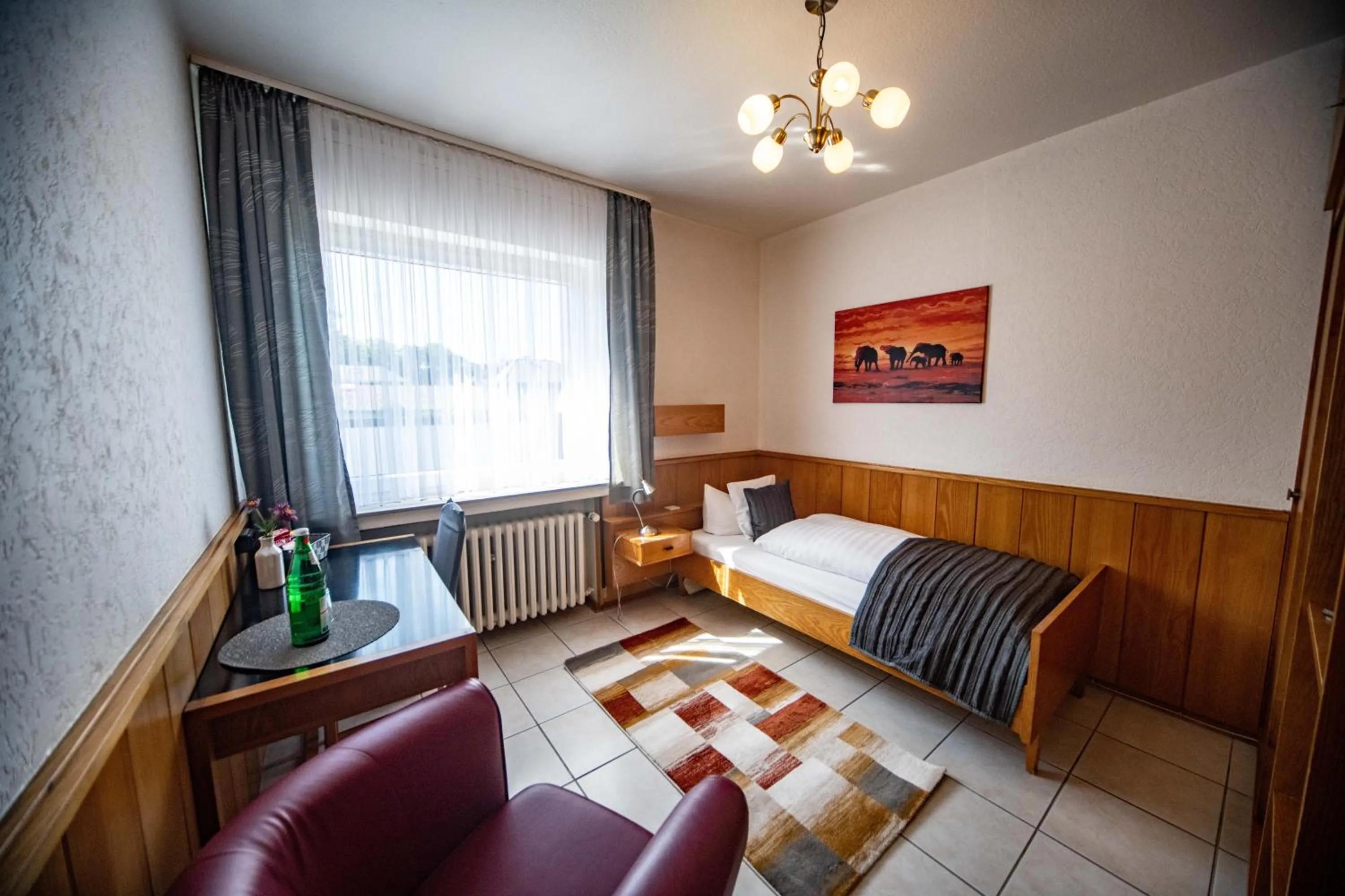 Bed in Hotel Zur Aue