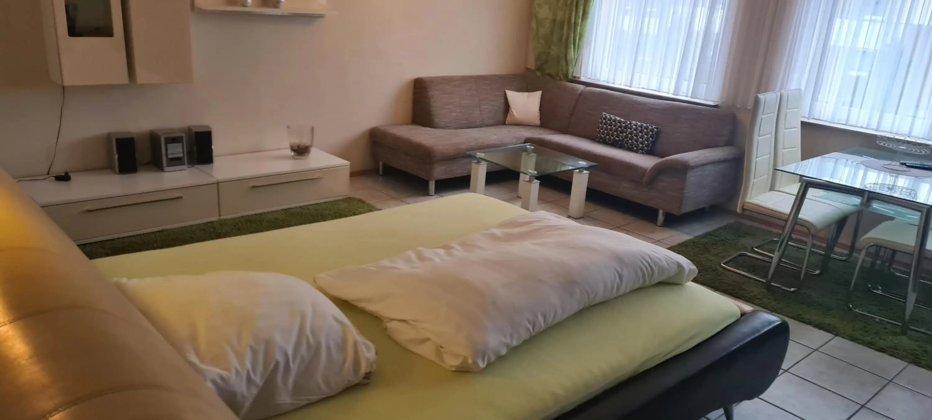 Bed in Hotel Zur Aue