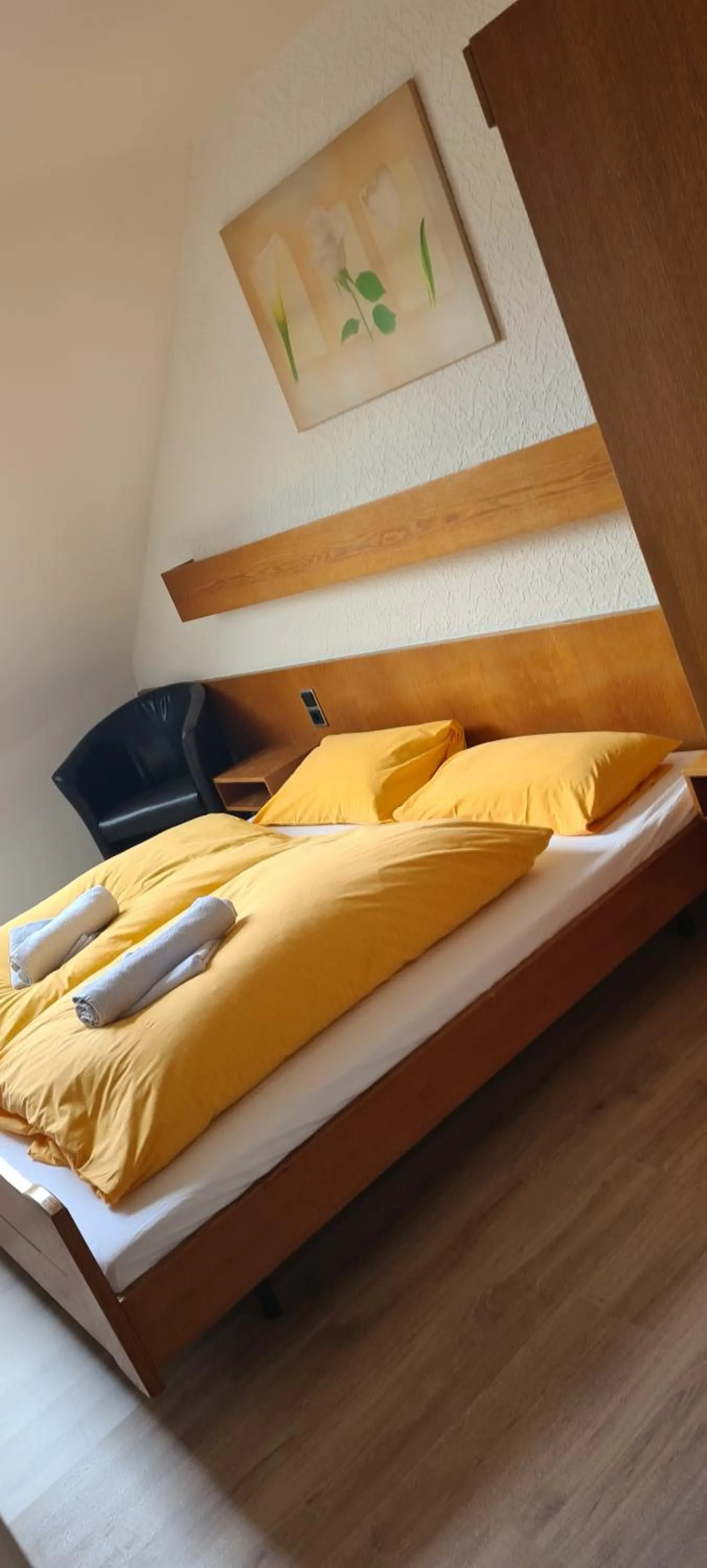 Bed in Hotel Zur Aue