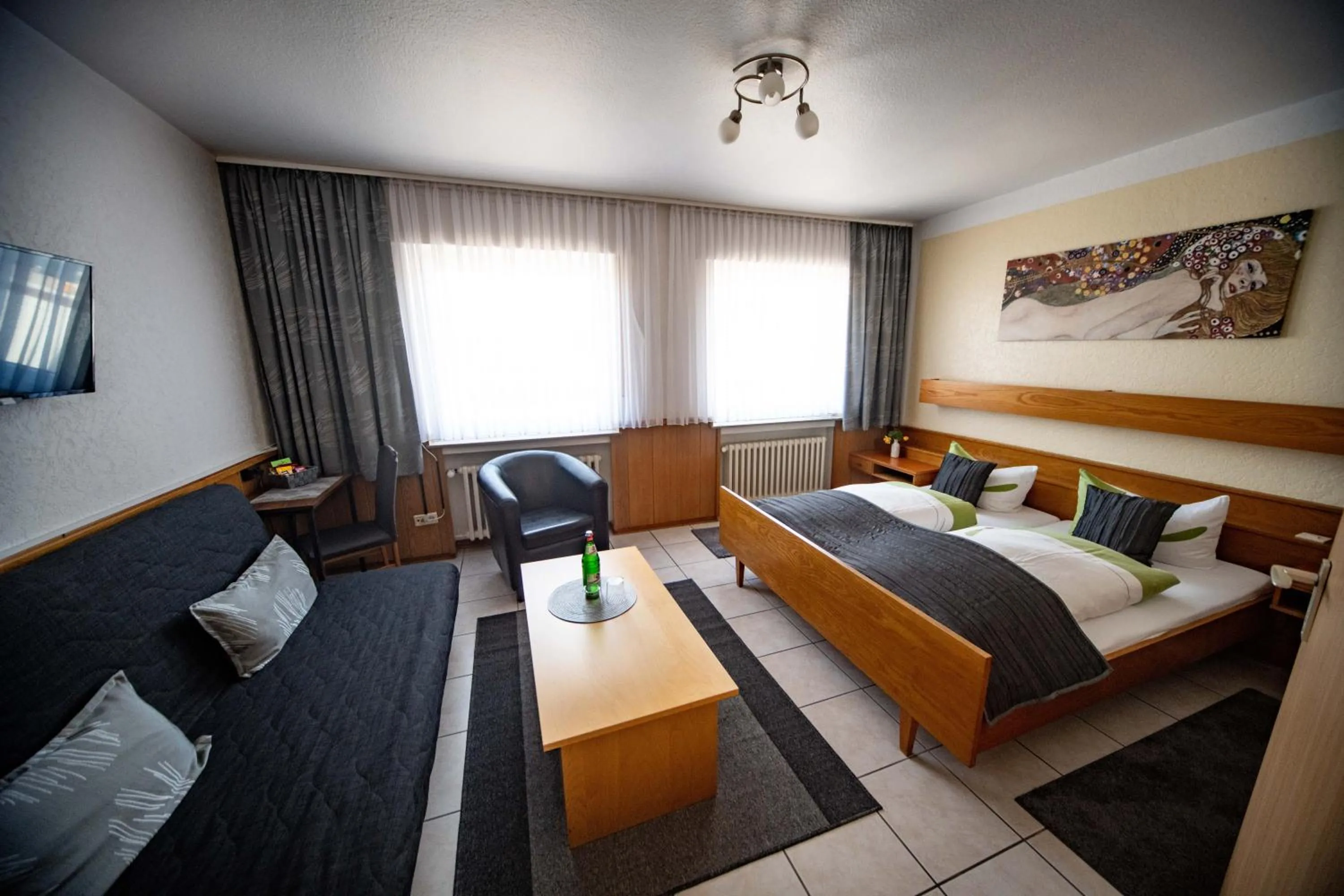 Bed in Hotel Zur Aue