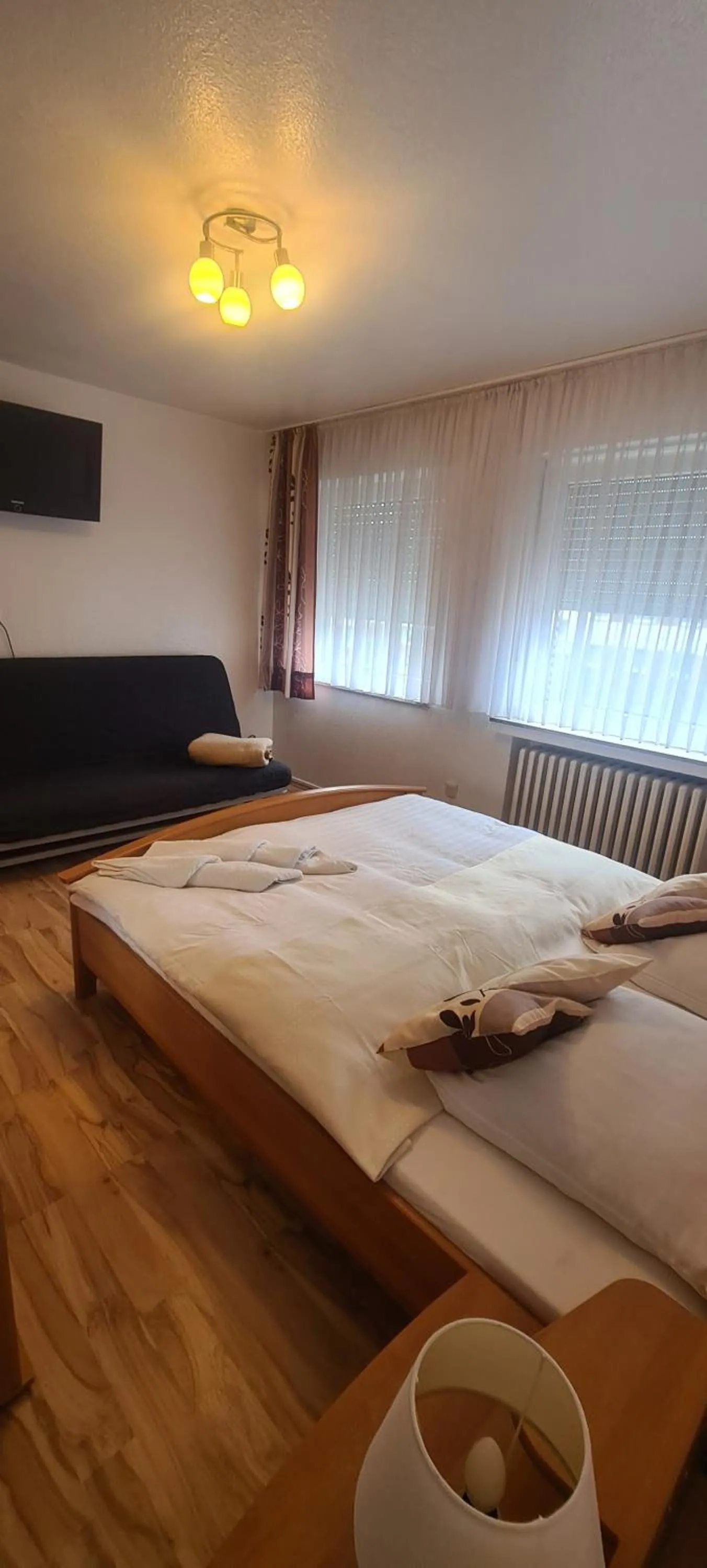 Bed in Hotel Zur Aue