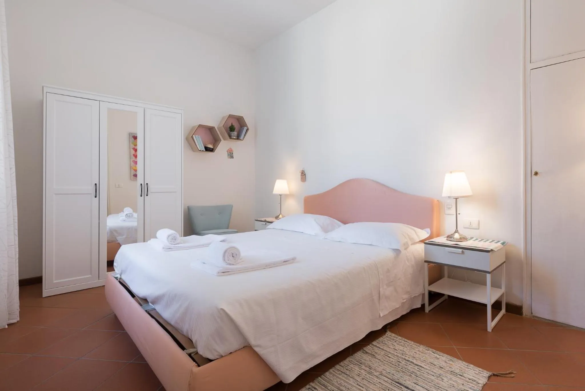 Bed in Ognissanti Design by Mmega