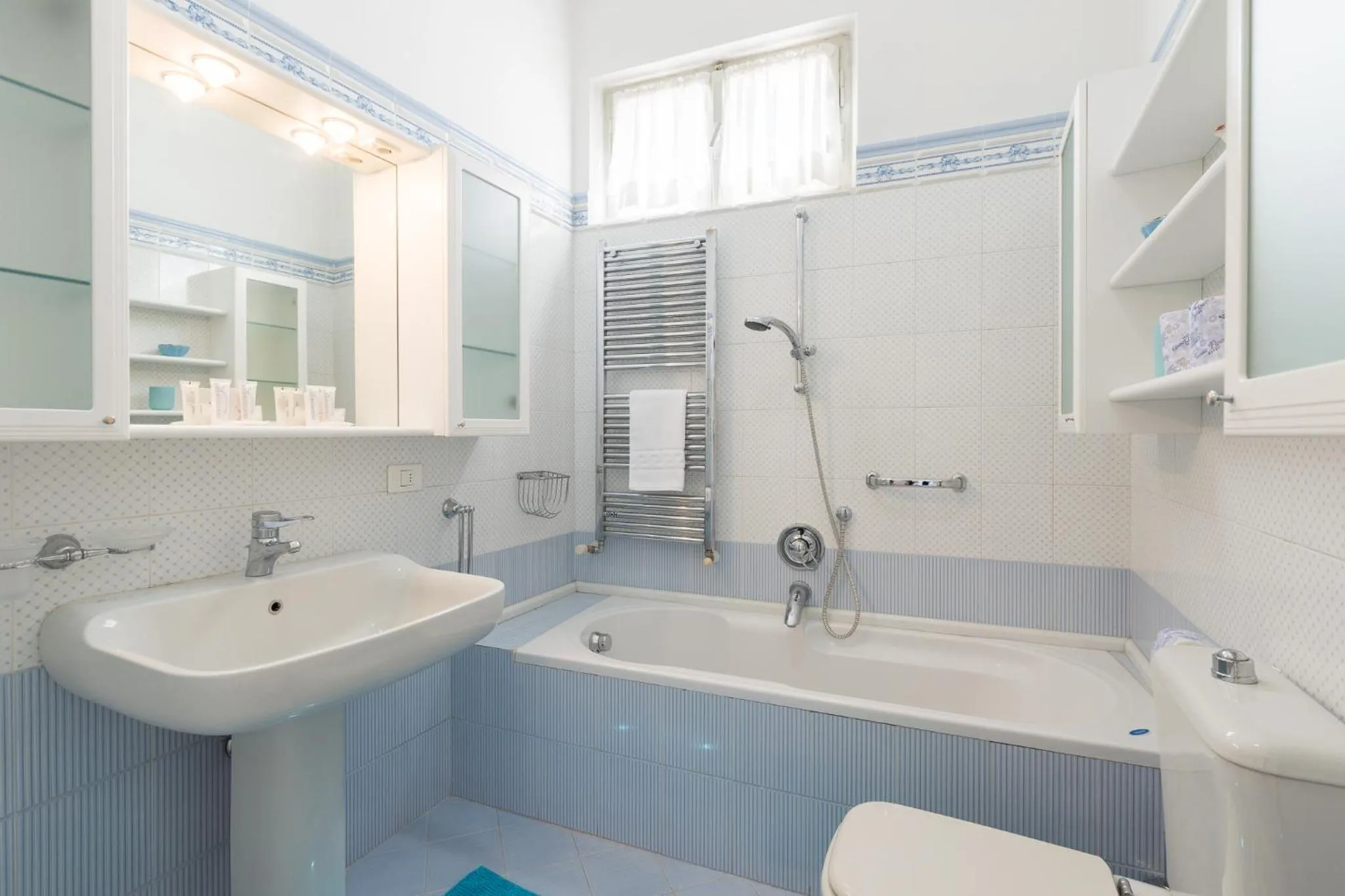 Toilet in Ognissanti Design by Mmega