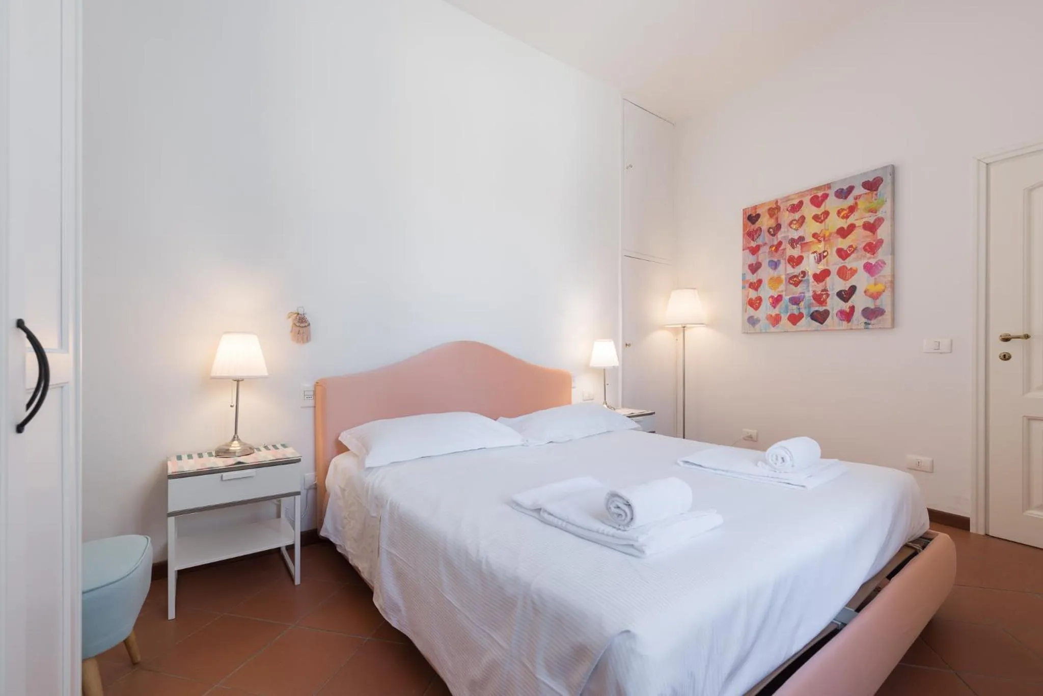 Bed in Ognissanti Design by Mmega