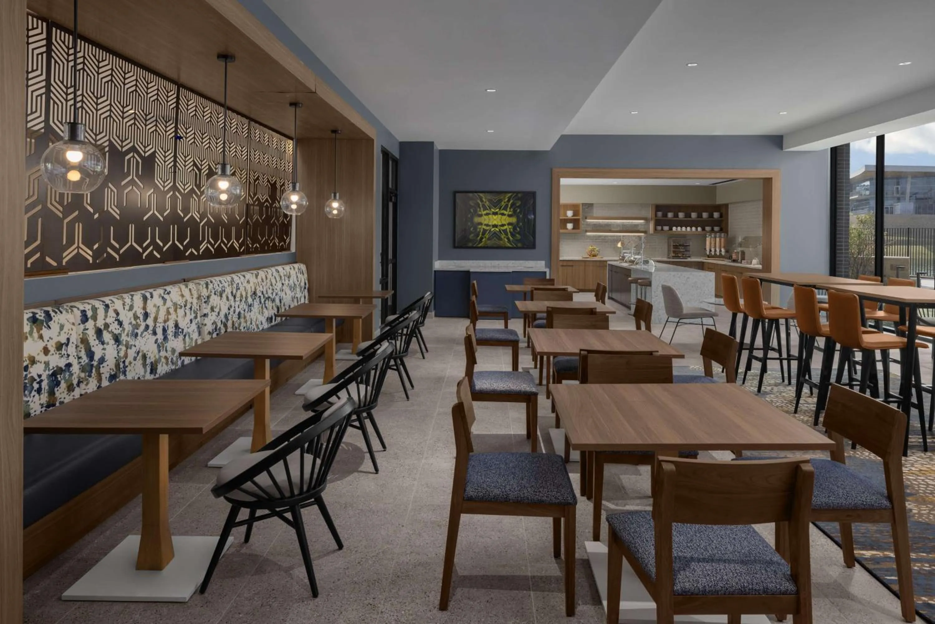 Restaurant/places to eat in Homewood Suites By Hilton Grand Prairie At EpicCentral