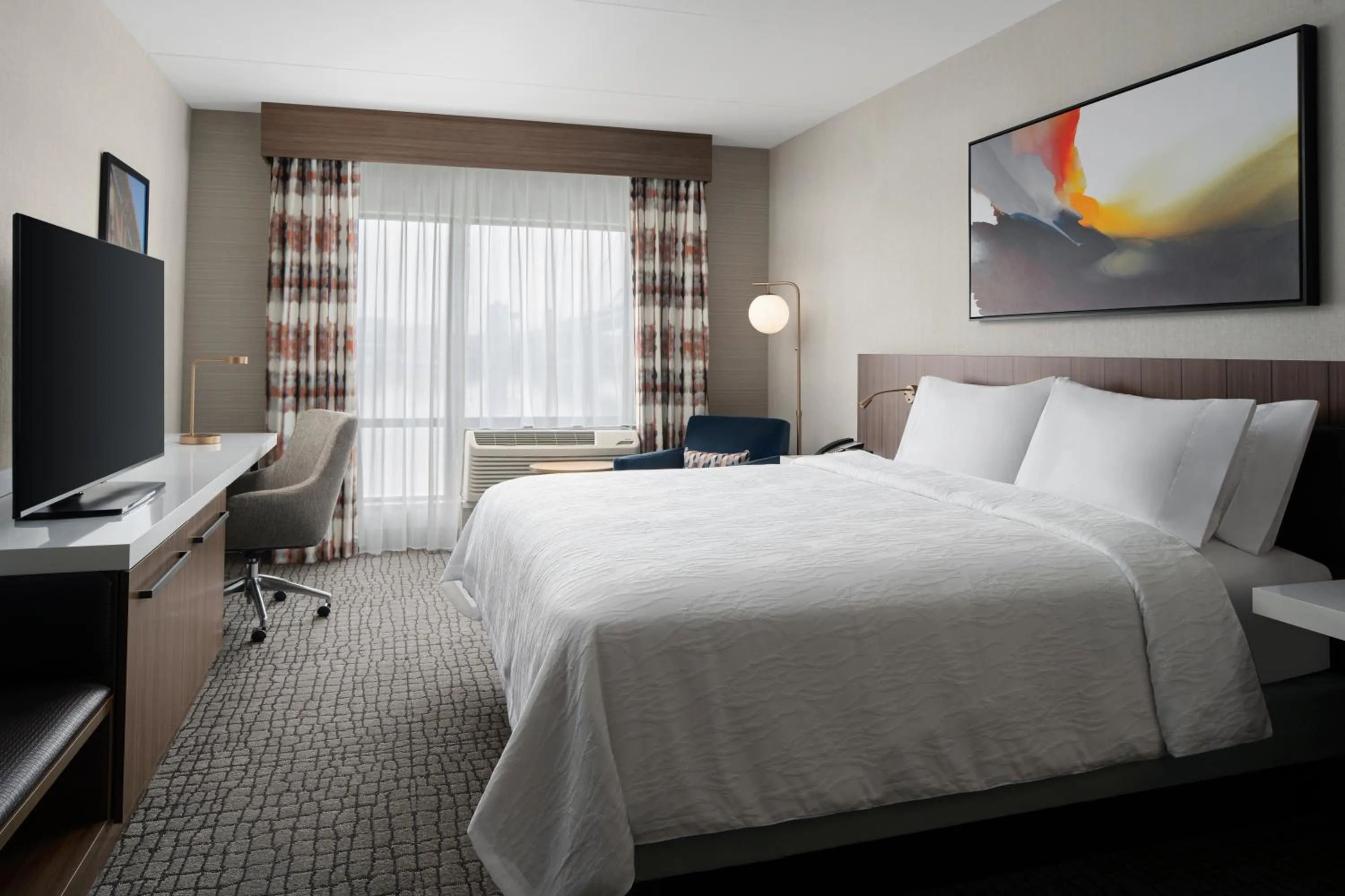 Photo of the whole room, Bed in Hilton Garden Inn Grand Prairie At EpicCentral