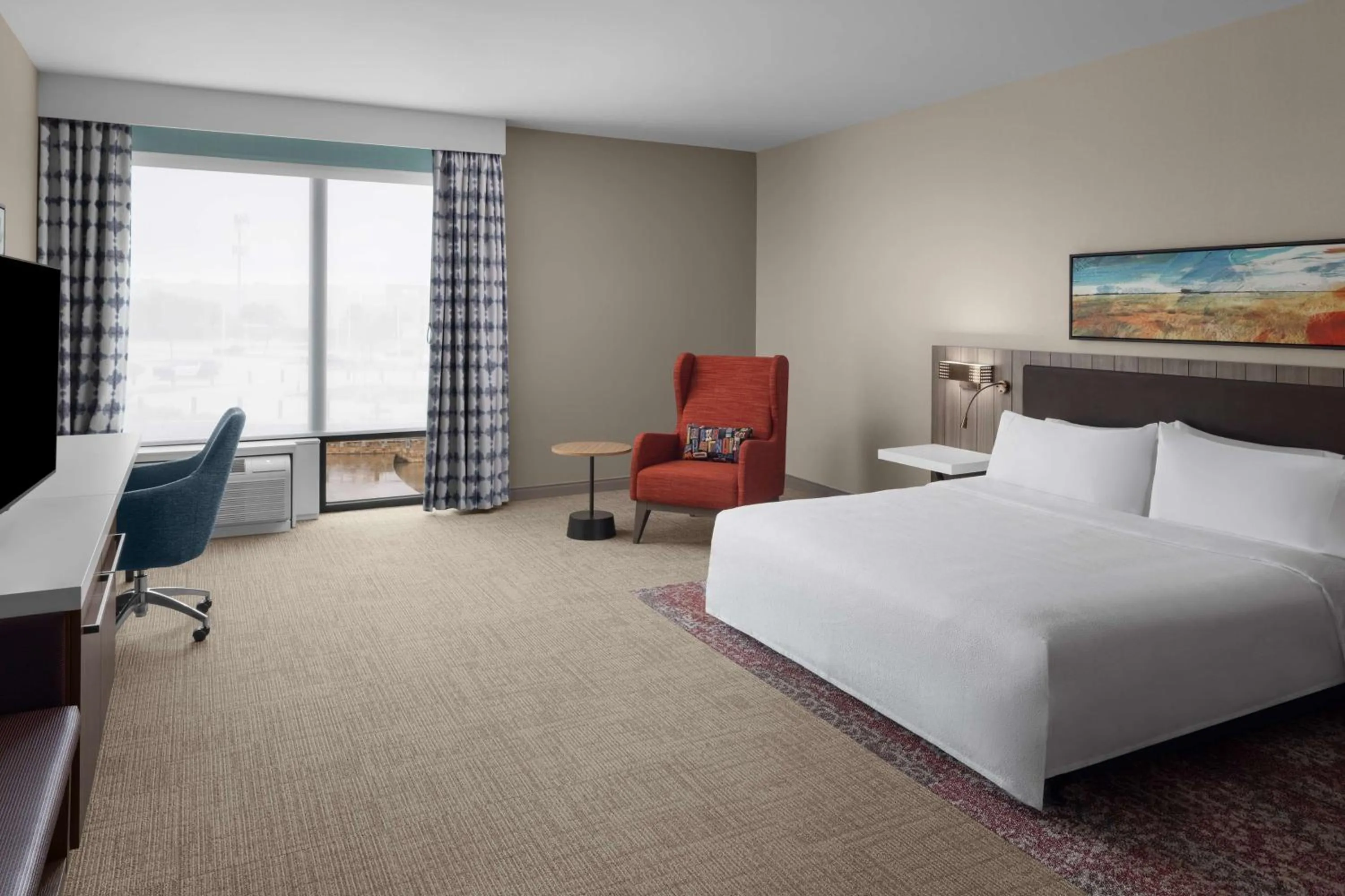 Bed in Hilton Garden Inn Grand Prairie At EpicCentral