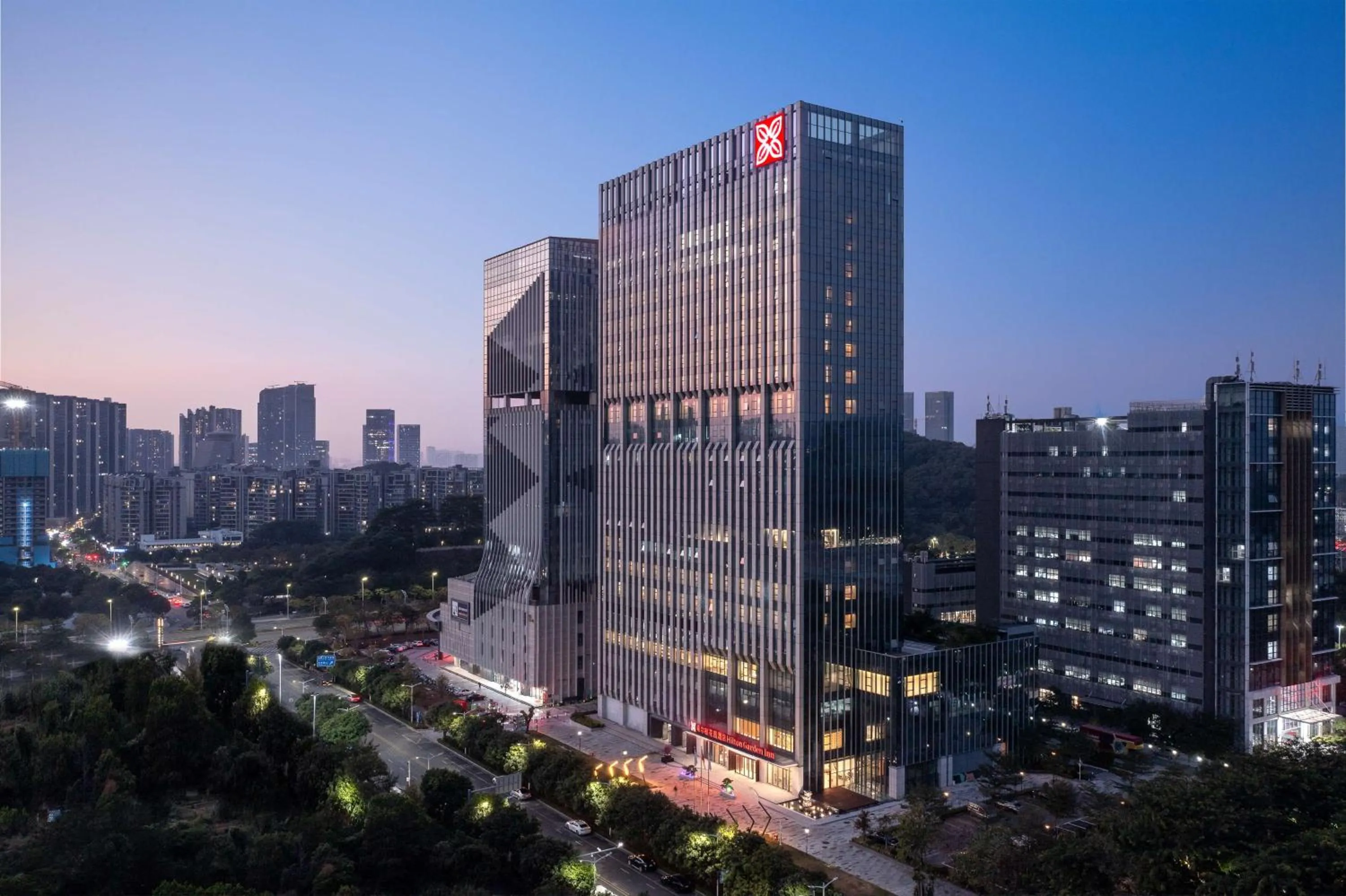 Property building in Hilton Garden Inn Shenzhen Guangming Hongqiao Park