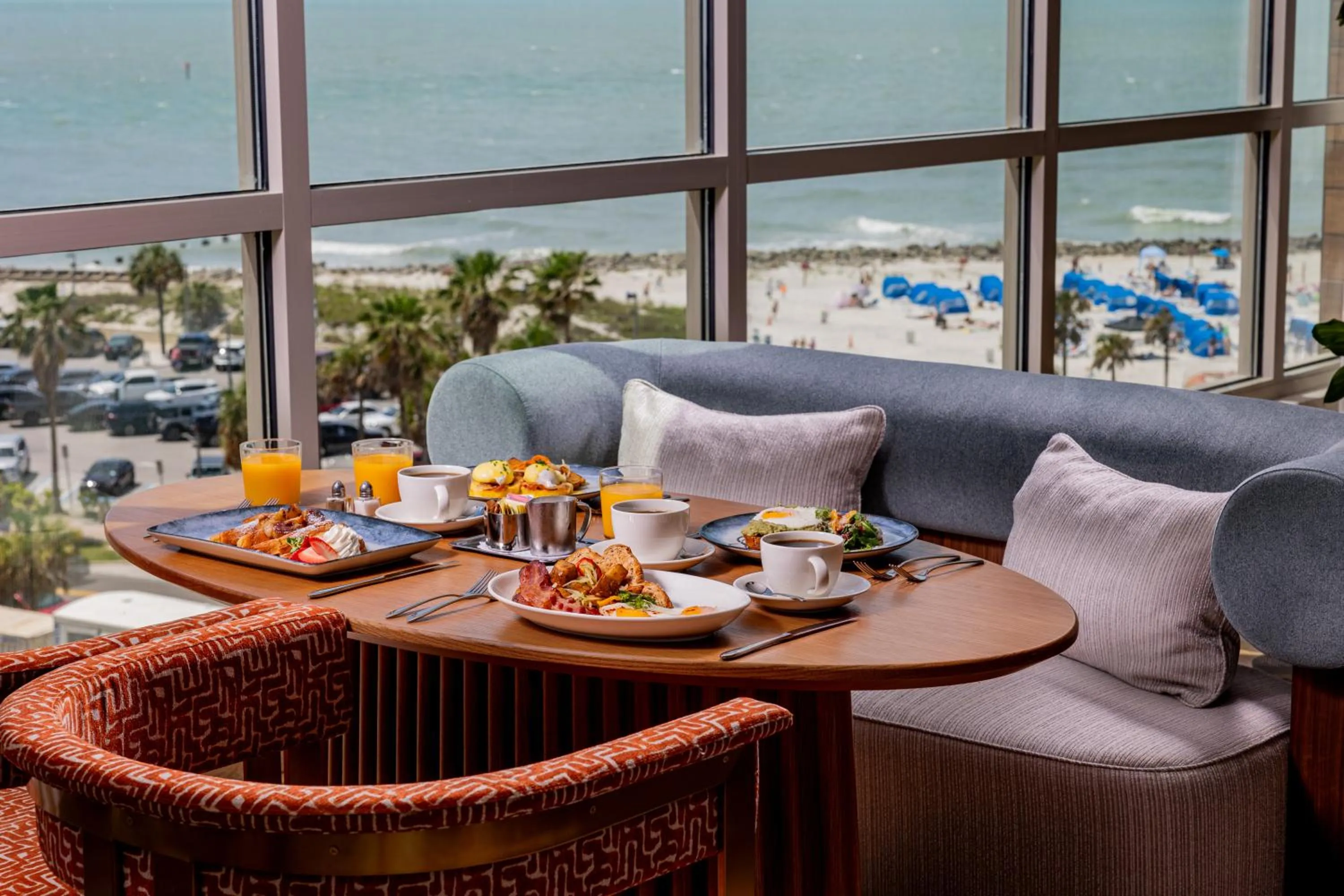 Restaurant/places to eat in The Hiatus Clearwater Beach, Curio Collection By Hilton