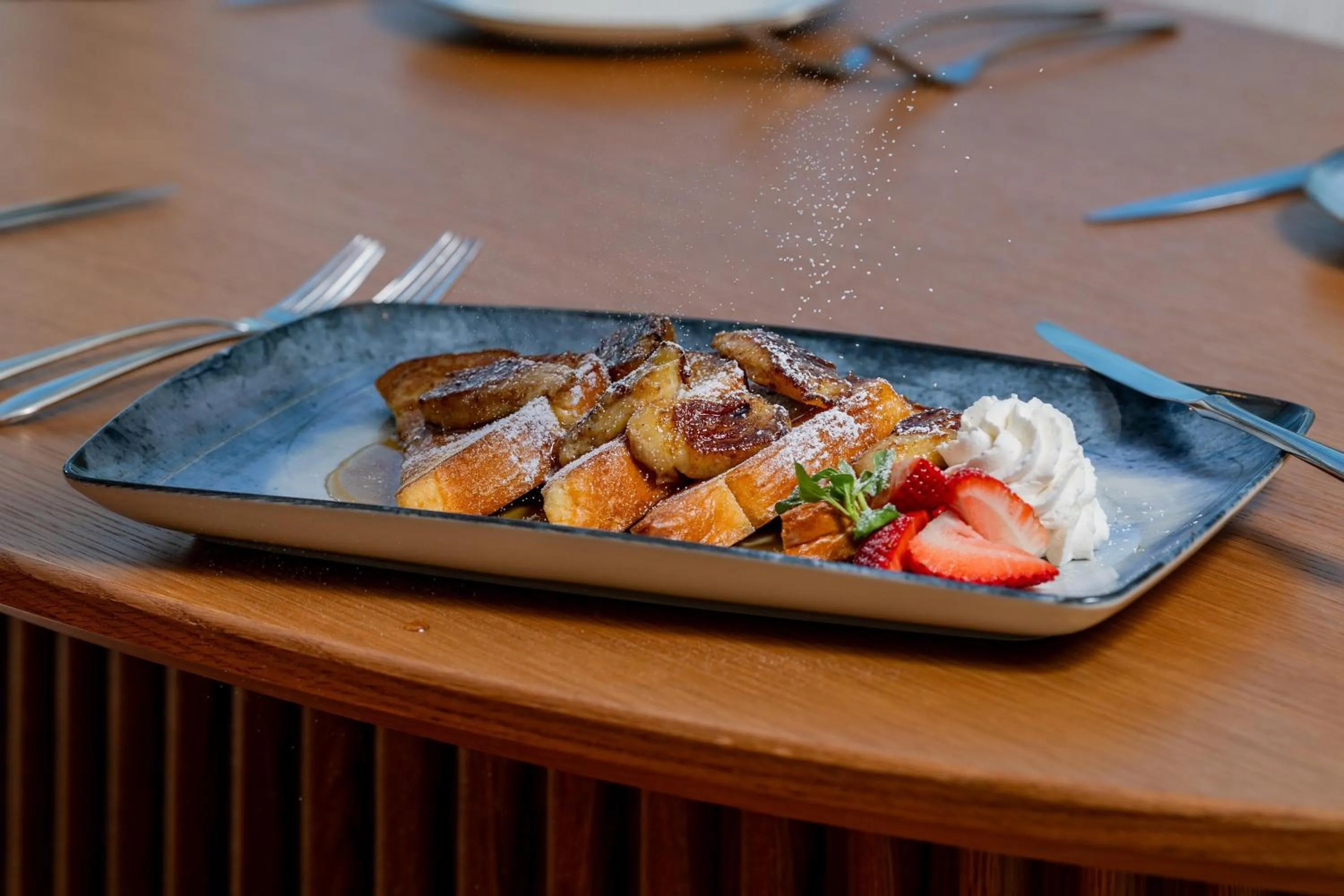 Dining area in The Hiatus Clearwater Beach, Curio Collection By Hilton